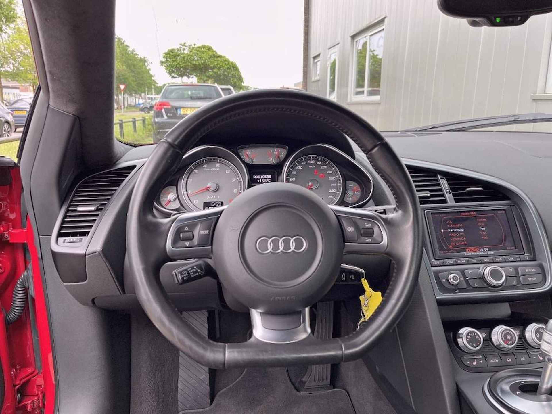 Audi R8 4.2 V8 FSI TOPSTAAT NIEUWE KOPPELING 119000KM! - 10/33