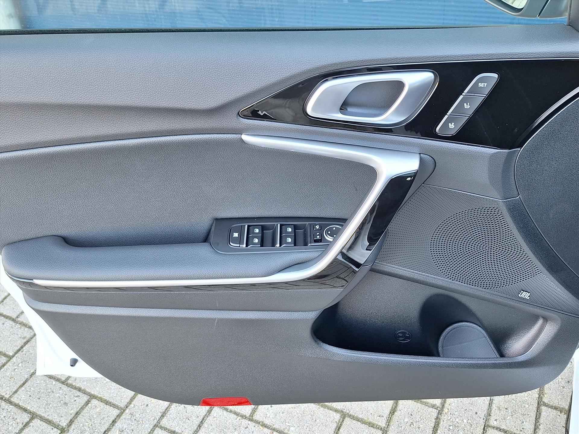 KIA Proceed 1.5 T-GDi 140pk DCT7 GT-PlusLine  | Panoramadak | JBL Premium Audio | Stoel/Stuurverwarming | 18" lichtmetalen velgen | - 10/44