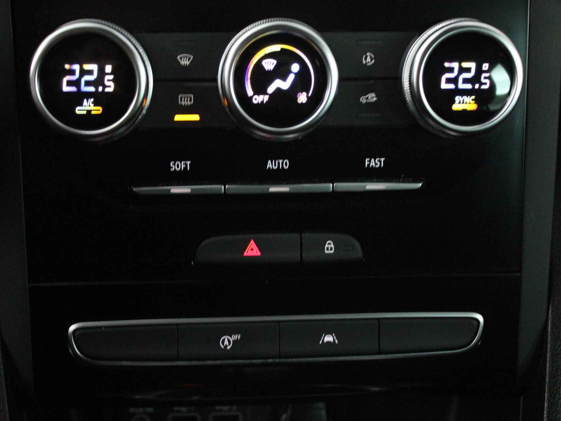 Renault Mégane Estate 1.3 TCe 140 EDC Intens | Automaat | Trekhaak | 1700kg trekgewicht | All-Season | LED | Apple Carplay | Navigatie | Parkeersensor - 17/45