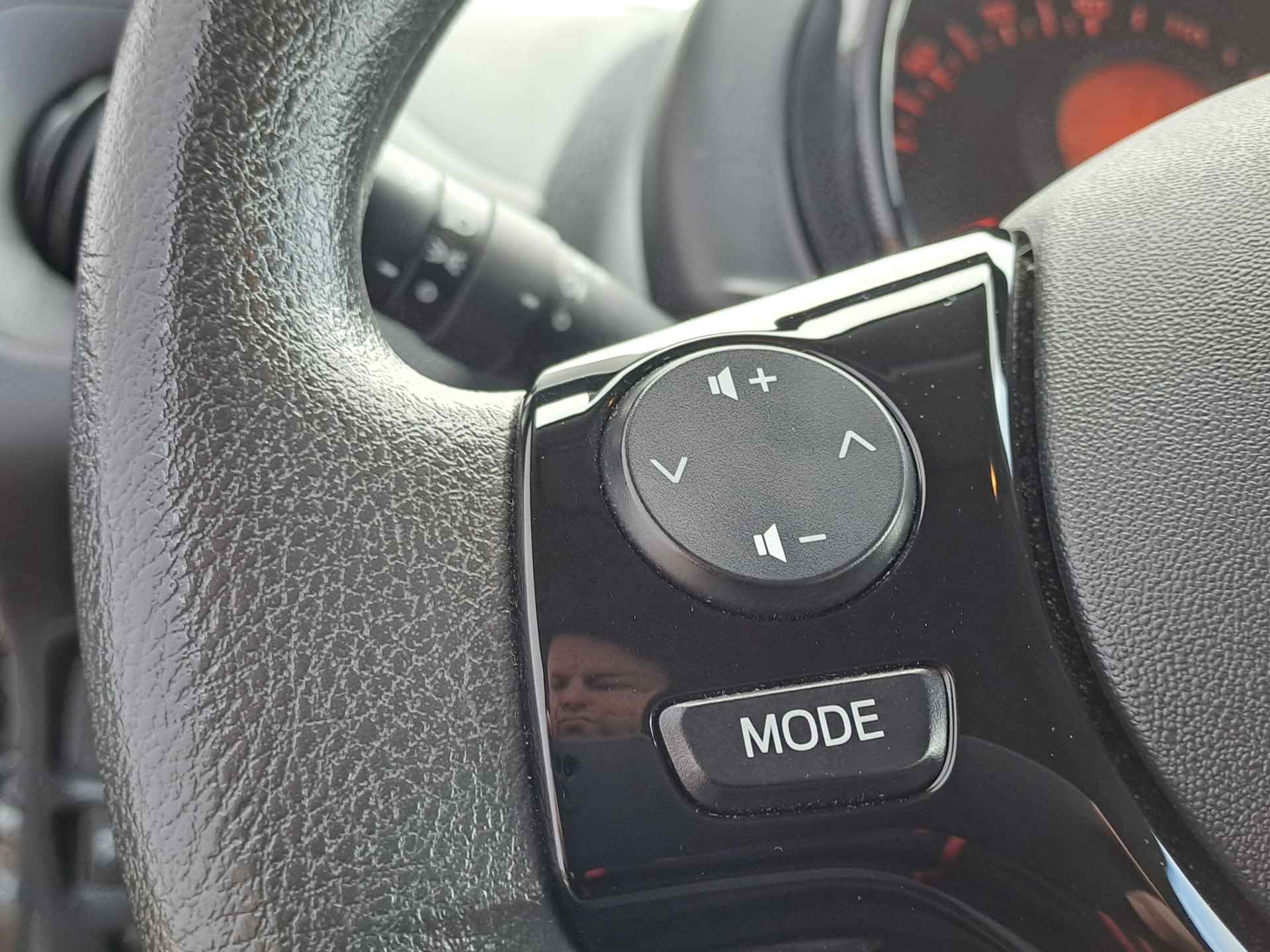 Citroën C1 1.0 VTi Feel | apple carplay/android auto | Camera | Airco - 12/25