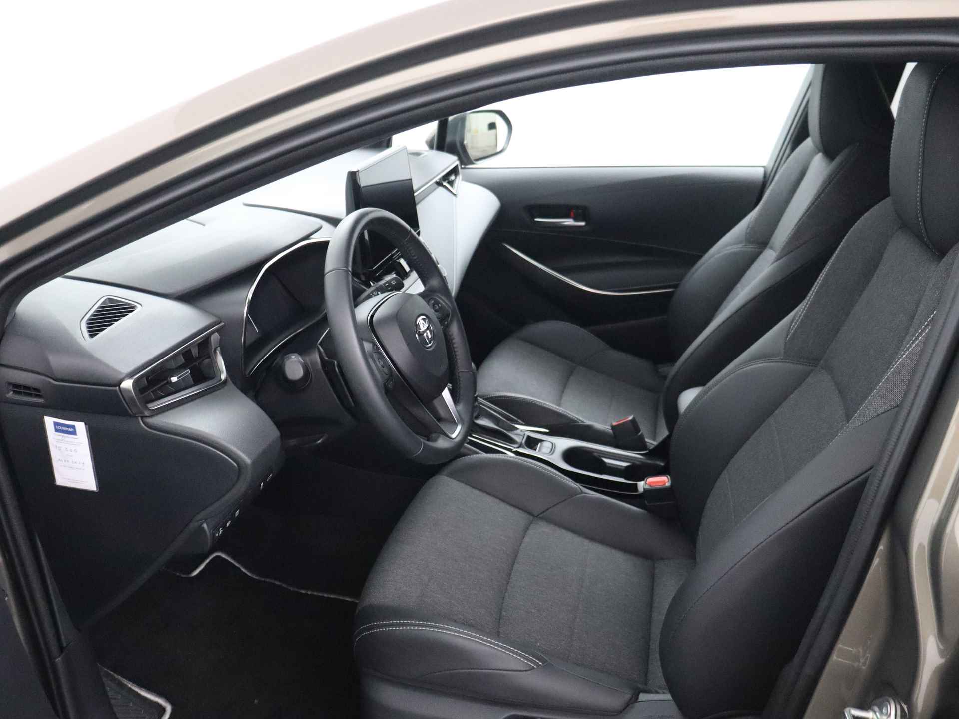 Toyota Corolla Touring Sports 2.0 Hybrid First Edition | Navigatie | Apple Carplay/Android Auto | Orgineel NL Auto | - 15/38