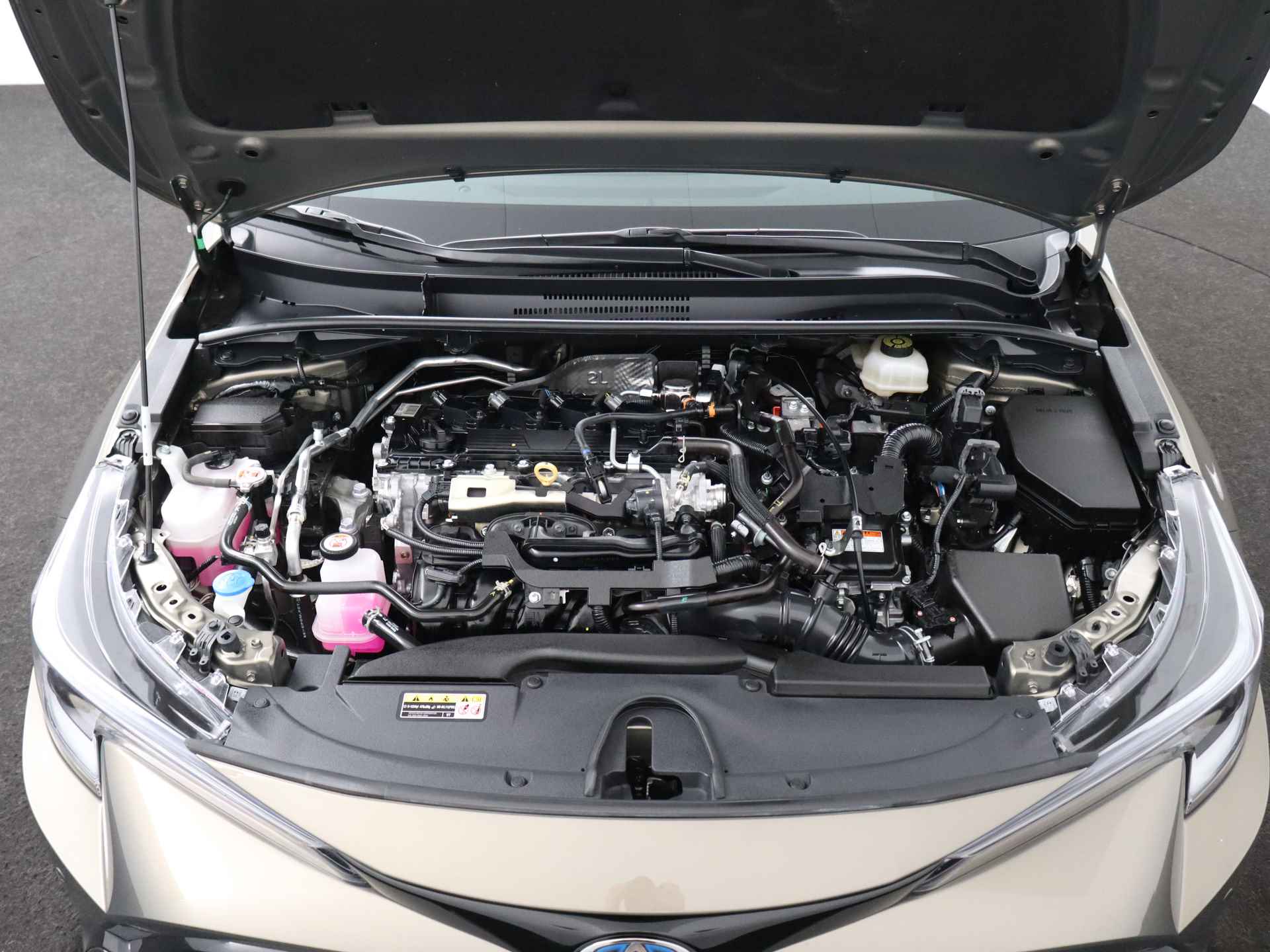 Toyota Corolla Touring Sports 2.0 Hybrid First Edition | Navigatie | Apple Carplay/Android Auto | Orgineel NL Auto | - 35/38