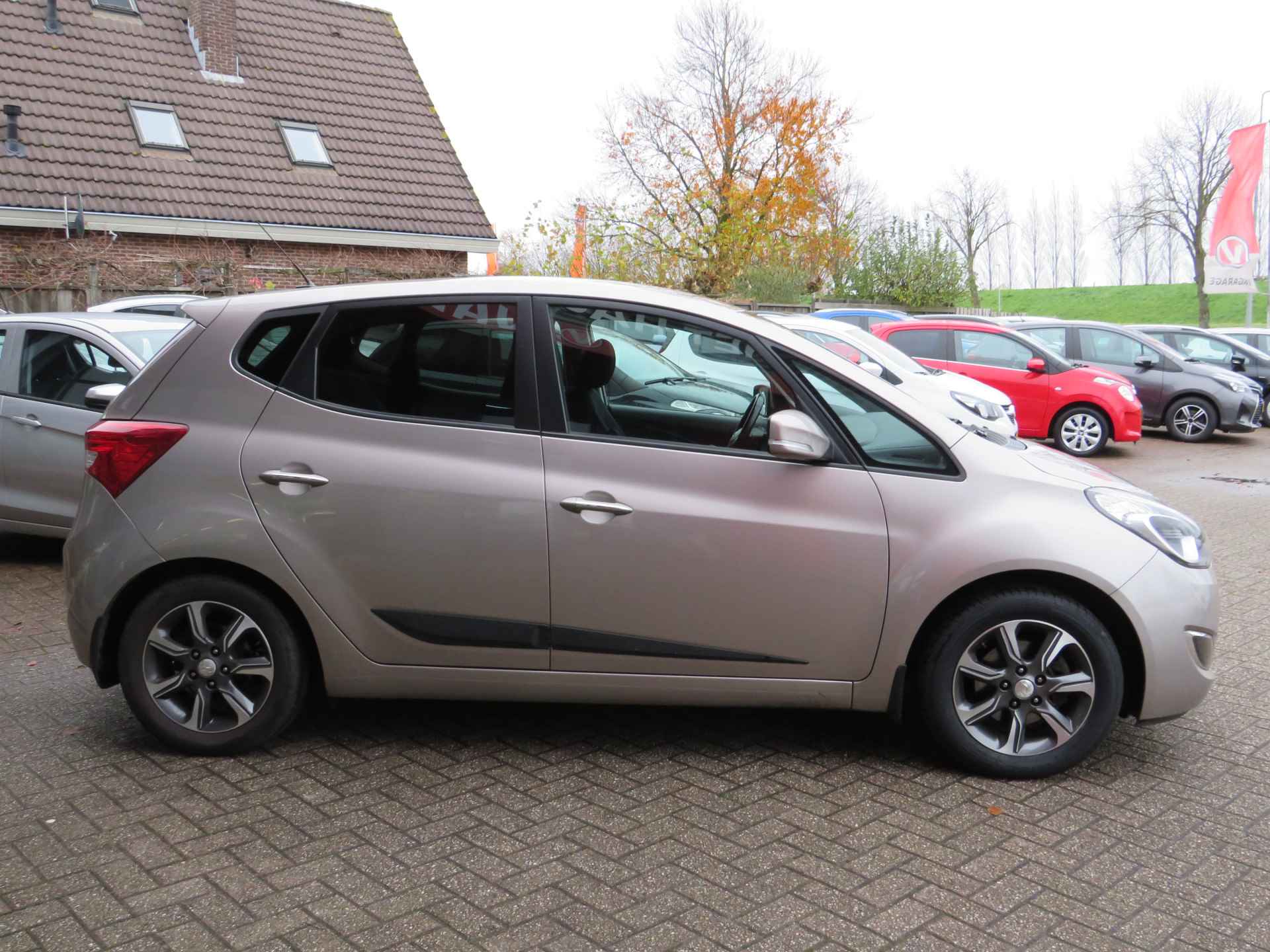 Hyundai ix20 1.4i Go! | Airco | Navigatie | Bluetooth | Incl. Bovag Garantie | Trekhaak | - 6/37