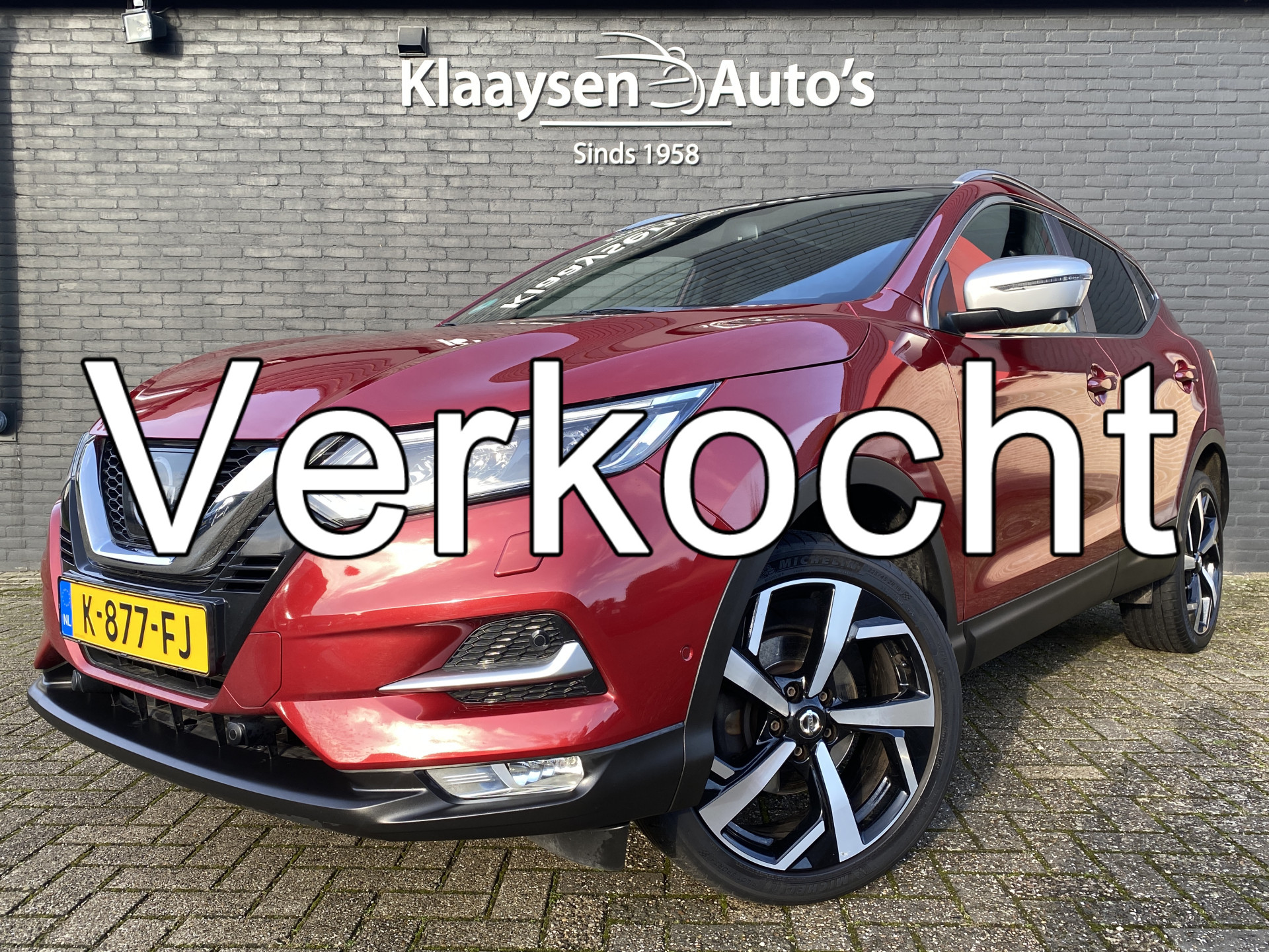 Nissan QASHQAI 1.6 164 pk Tekna + | dealer onderhouden | leder int. | panoramadak | trekhaak | 360 gr. camera | keyless go