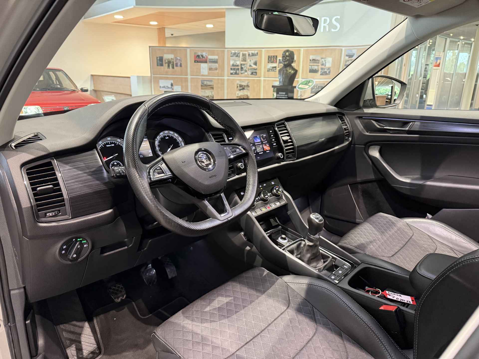 Škoda Kodiaq 1.5 TSI Business Edition, NL auto, Panorama, Camera - 8/20