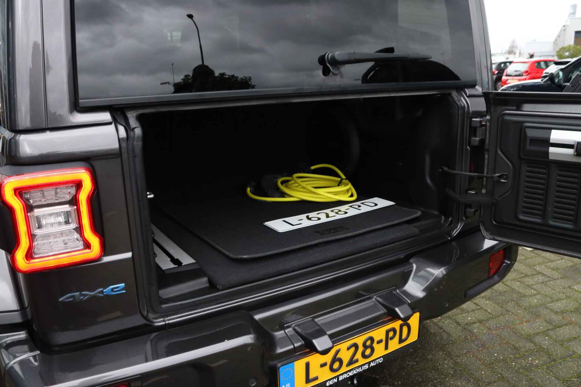 Jeep Wrangler Unlimited 4xe 380-pk 80th Anniversary | 22'' Brute LMV | Camera V/A | Stuur + stoelverwarming | Alpine audio | Trekhaak - 17/54