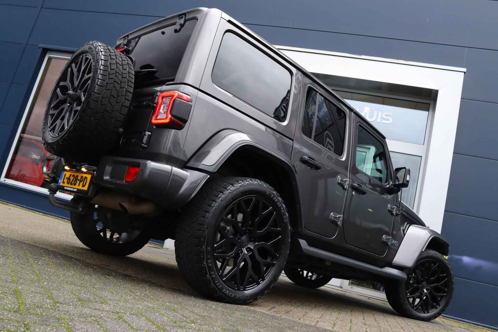 Jeep Wrangler Unlimited 4xe 380-pk 80th Anniversary | 22'' Brute LMV | Camera V/A | Stuur + stoelverwarming | Alpine audio | Trekhaak - 21/54