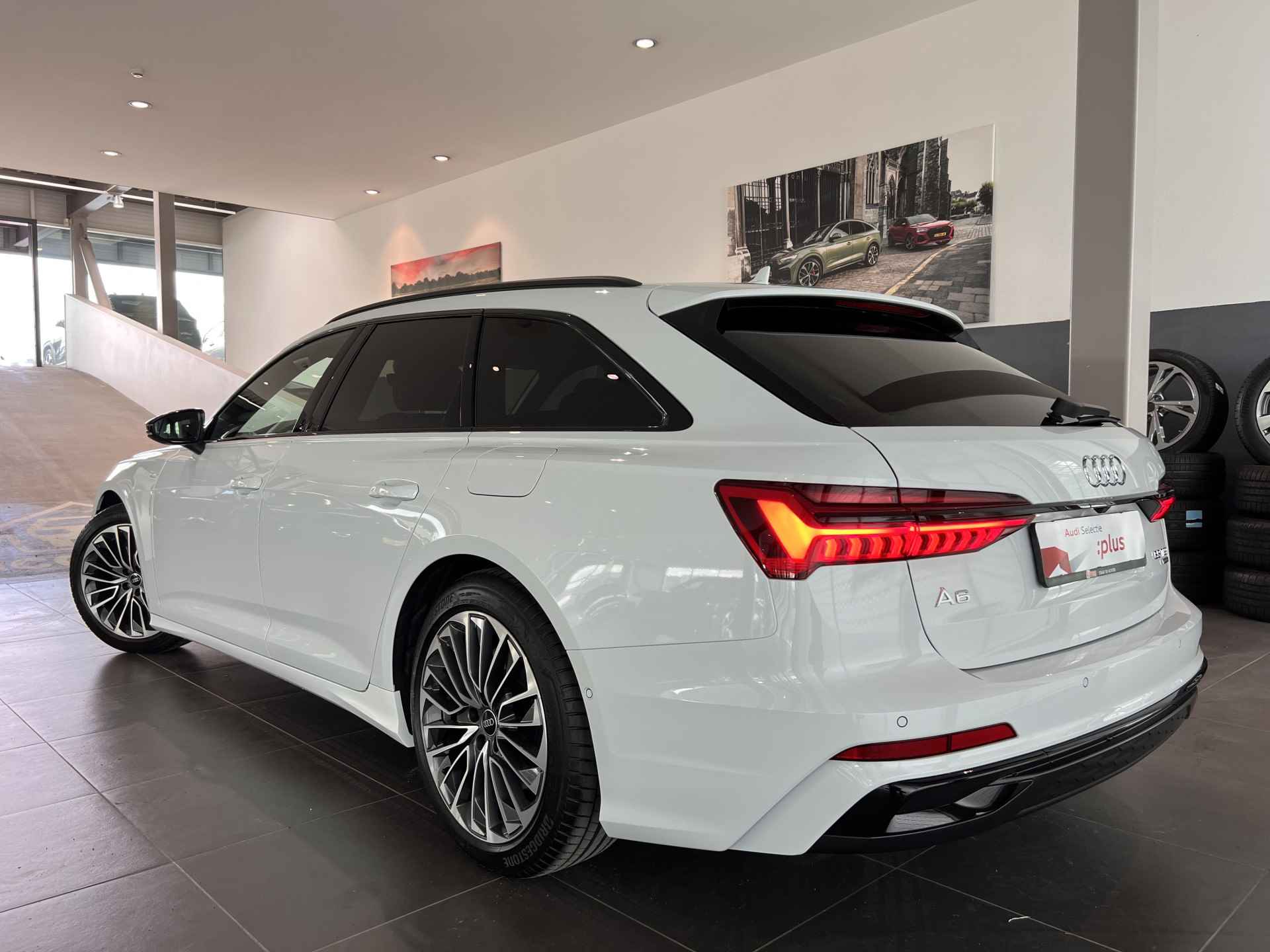 Audi A6 Avant 55 TFSI e quattro S edition Competition - 6/29