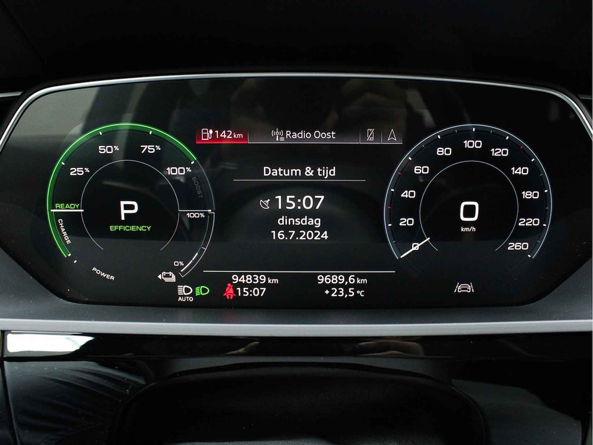 Audi e-tron e-tron 55 quattro advanced 95 kWh, Trekhaak, 22'' - 11/25