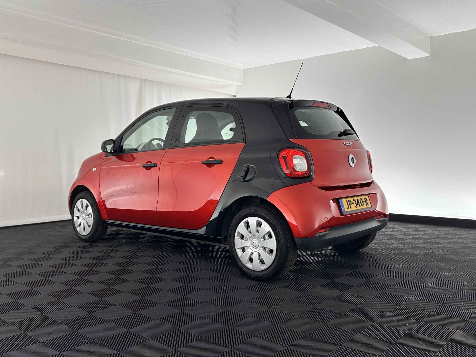 Smart Forfour 1.0 Pure Cool&Audio Pack *AIRCO | CRUISE | COMFORT-SEATS* - 4/27