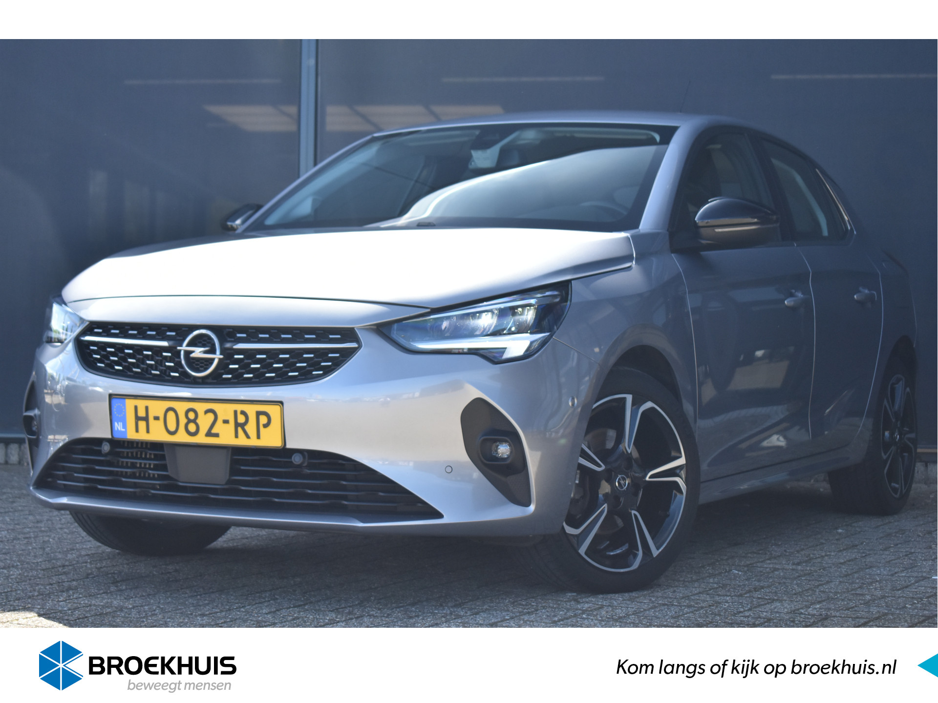 Opel Corsa 1.2 Turbo Elegance 100pk | Navigatie | Premium Pakket | Climate Control | Achteruitrijcamera | Parkeersensoren | Keyless Entry &