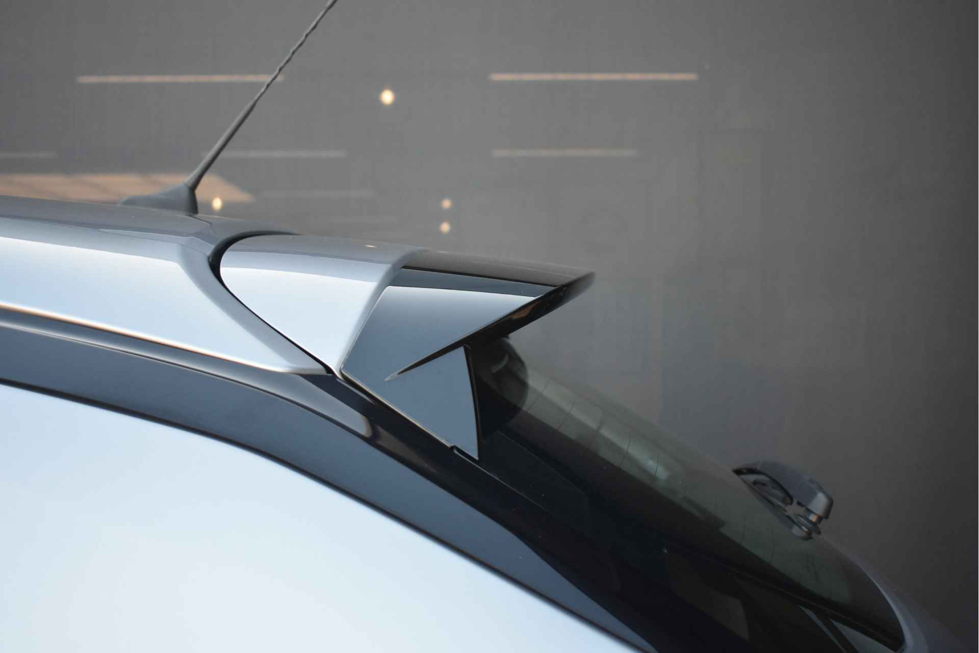 Opel Corsa 1.2 Turbo Elegance 100pk | Navigatie | Premium Pakket | Climate Control | Achteruitrijcamera | Parkeersensoren | Keyless Entry & - 39/43