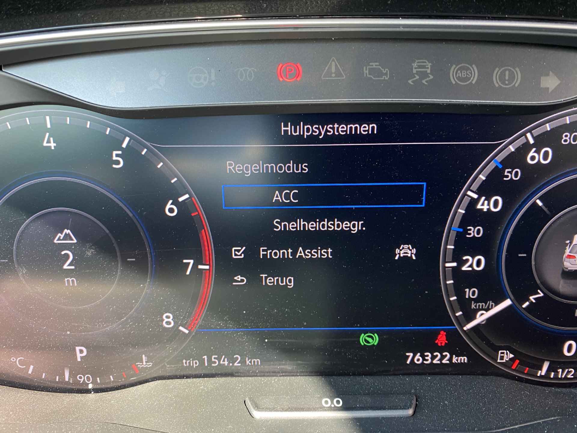 Volkswagen GOLF Variant 1.5 TSI 2x R-Line / AUTOMAAT/ PARK. SENSOREN/ LED/ DIGITAL DASHBOARD/ ADAPT. CRUISE/ APP CONNECT/ NAVI/ CLIMA/ DAB/ 17" LMV/ - 15/26