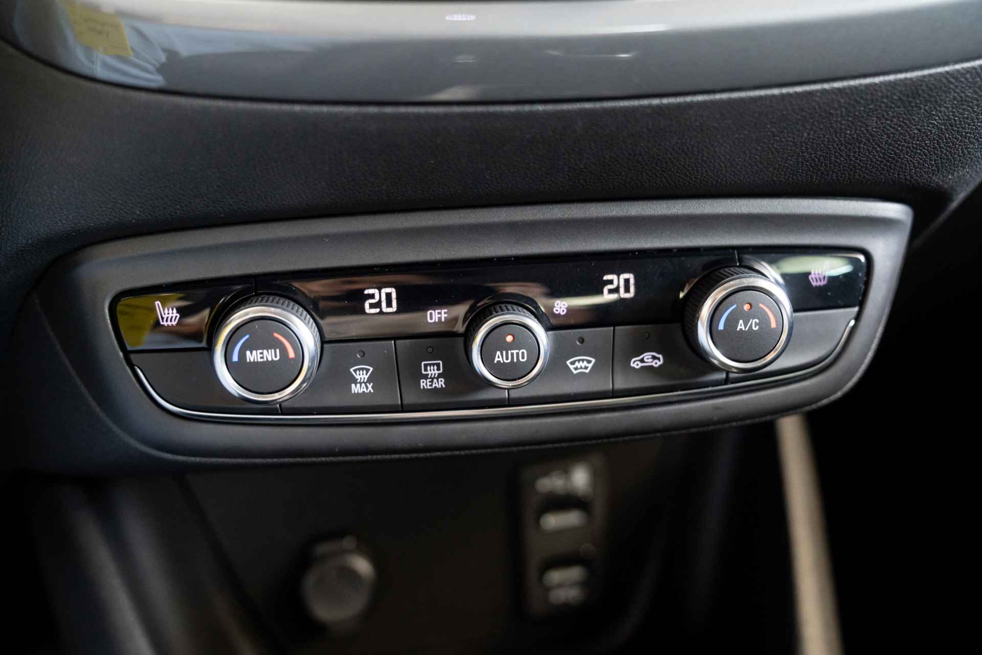 Opel Crossland 1.2 Turbo Elegance | Automaat | Verwarmd voorraam | Stoel en Stuurverwarming | Camera | Comfort Stoel | - 26/37