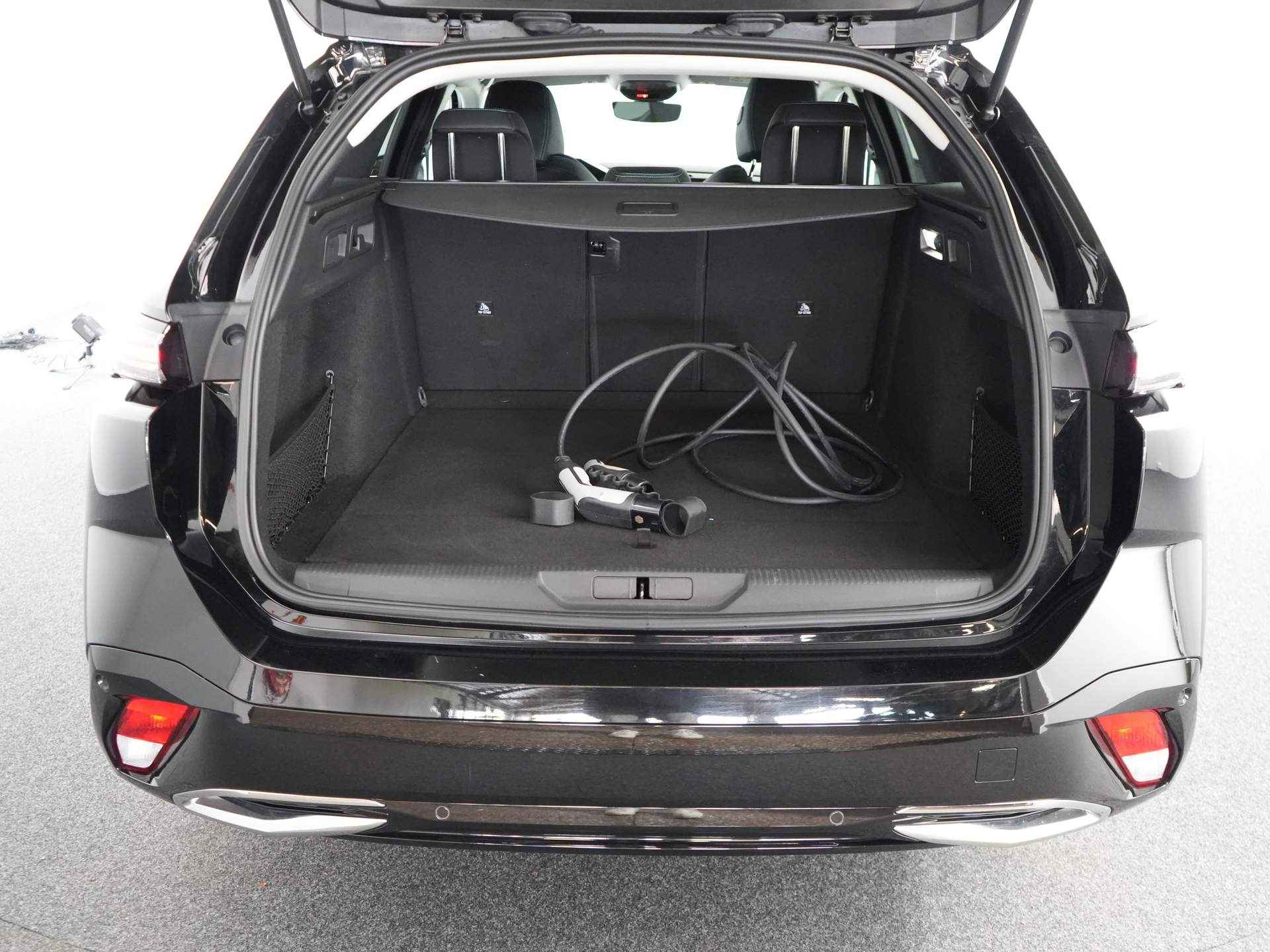 Peugeot 308 SW 1.6 HYbrid 180PK Allure Pack Business| Adaptieve Cruise | Camera | Navigatie | 17" Lichtmetaal | Parkeersensoren Voor + Achter | Apple/Android Carplay | Clima | Virtueel Dashboard | Leer/Stof - 13/31