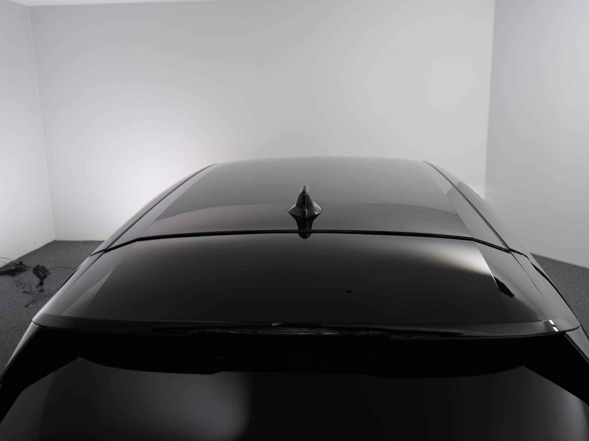 Peugeot 308 SW 1.6 HYbrid 180PK Allure Pack Business| Adaptieve Cruise | Camera | Navigatie | 17" Lichtmetaal | Parkeersensoren Voor + Achter | Apple/Android Carplay | Clima | Virtueel Dashboard | Leer/Stof - 31/31