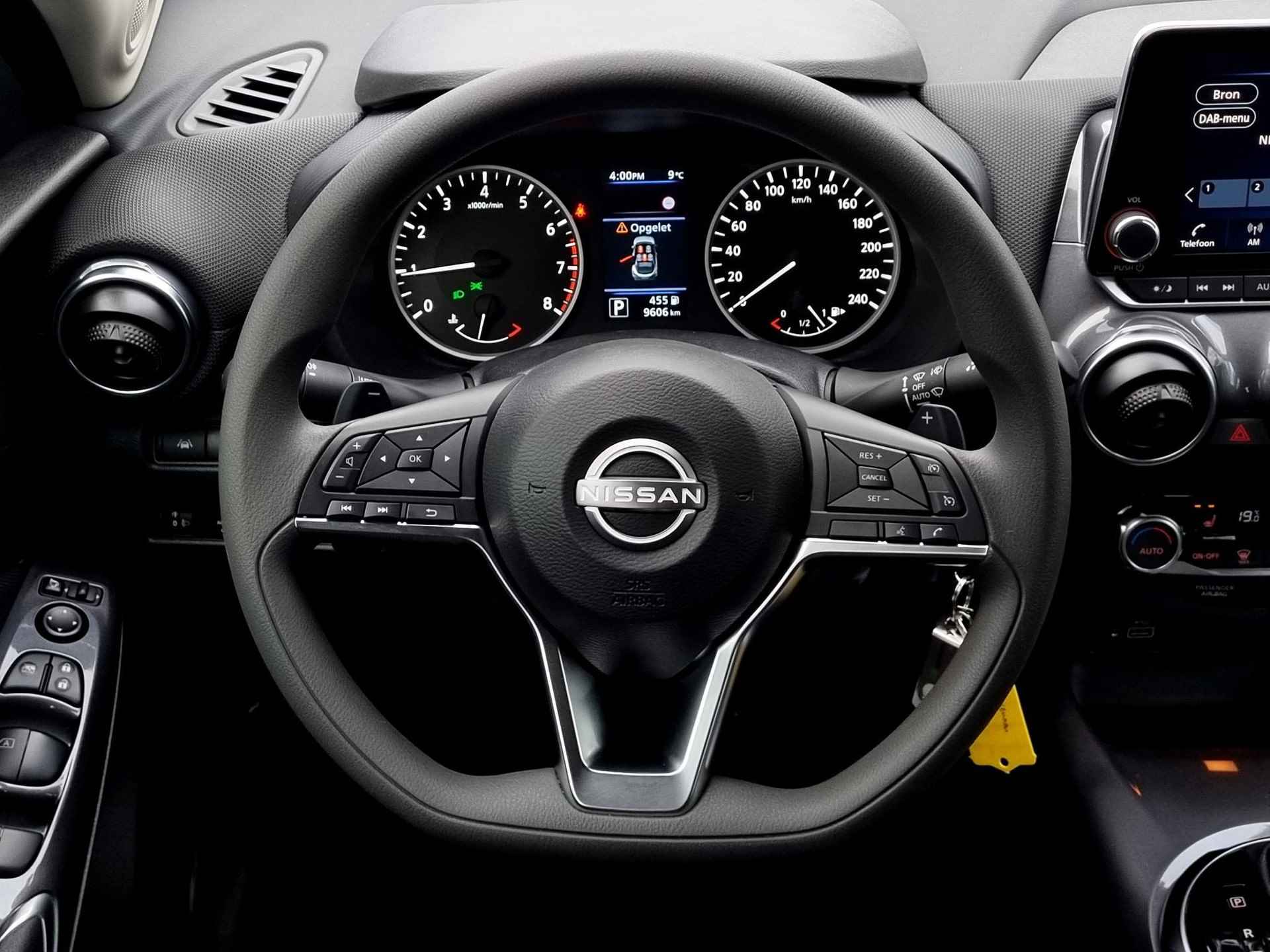 Nissan Juke 1.0 DIG-T Acenta Automaat / Navigatie via Android Auto/Apple Carplay / Camera / Cruise Control / Stoelverwarming - 31/40