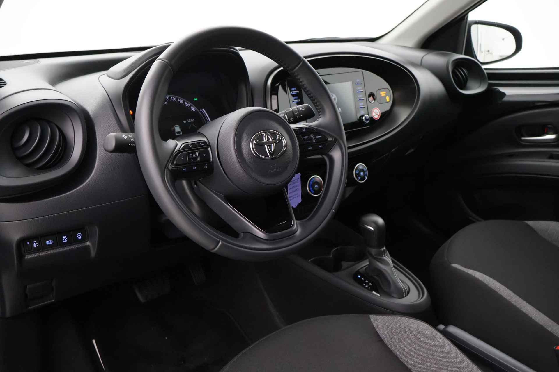 Toyota Aygo X 1.0 VVT-i Play Apple\Android Automaat - 2/33