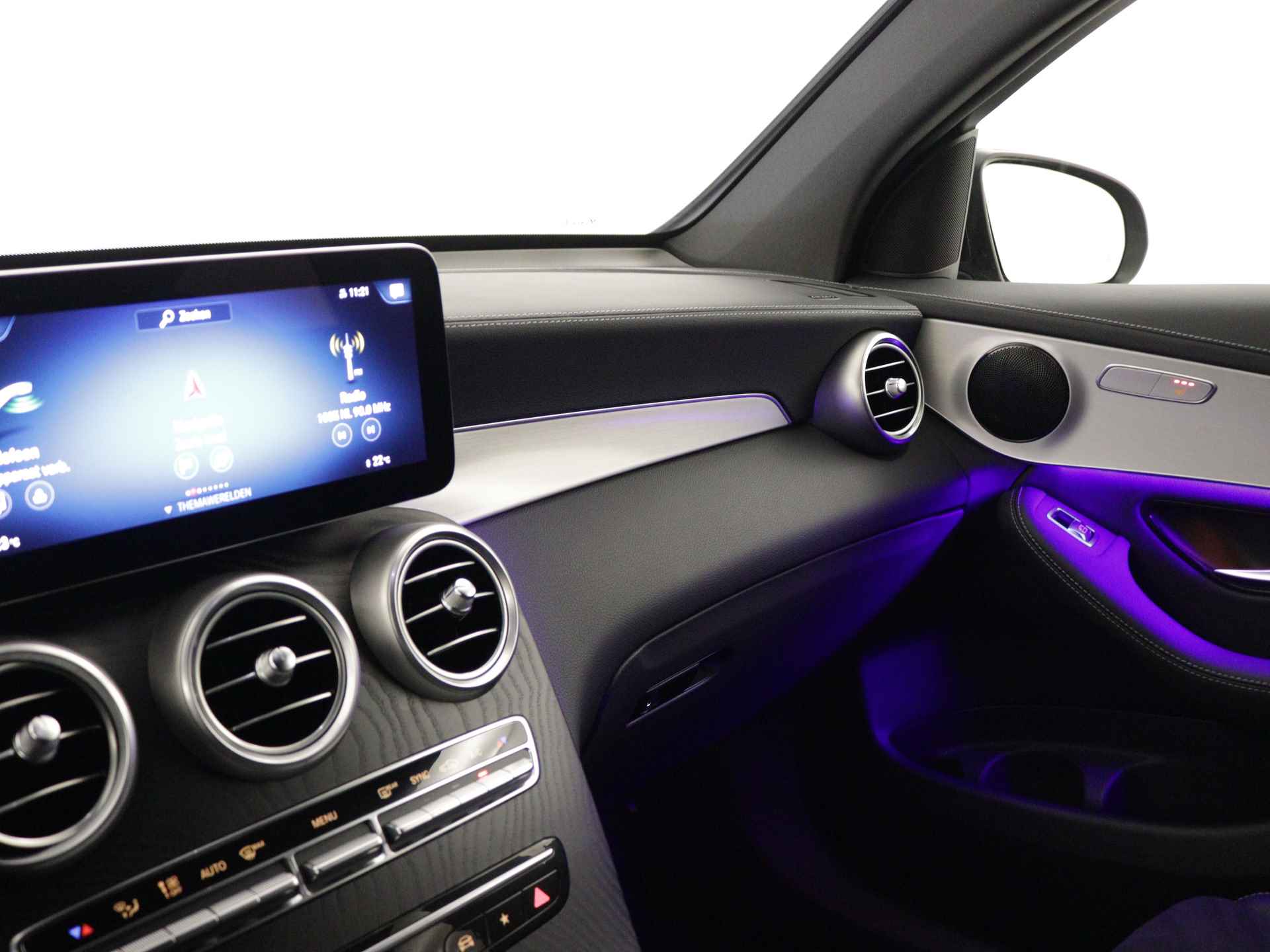 Mercedes-Benz GLC Coupé 200 4-MATIC AMG Nightpakket | Trekhaak | Alarm | Augmented Reality | Sfeerverlichting | Apple CarPlay | Inclusief 24 maanden Mercedes-Benz Certified garantie voor Europa. - 8/45