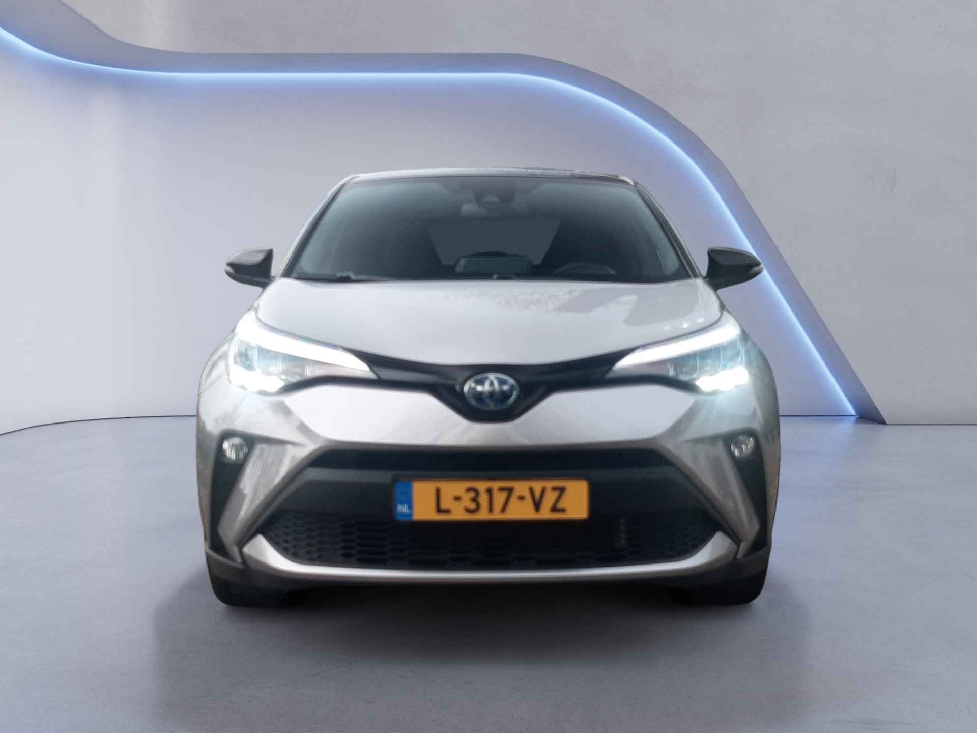 Toyota C-HR 1.8 Hybrid Style (98 PK) 2e-Eig, Toyota-Dealer-Onderh, 12-Mnd-BOVAG, NL-Auto, Navigatie/Apple-Carplay/Android-Auto, Adaptive-Cruisecontrol, Achteruitrijcamera, Keyless-Entry/Start, Parkeersensoren-V+A, Premium-Audio, DAB, Stoelverwarming, Licht-Zicht-Pakket, Lm-Velgen-18Inch, Privacy-Glas - 16/37