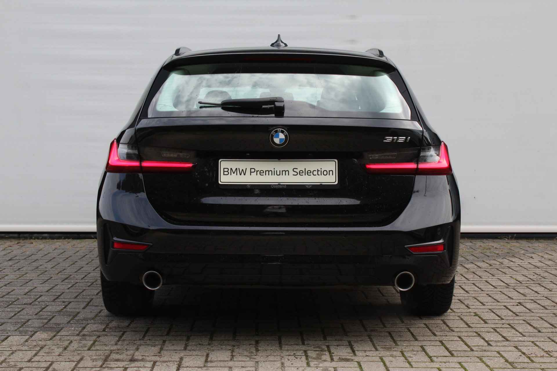 BMW 3 Serie Touring 318i Executive Sport Line Automaat / Sportstoelen / LED / Live Cockpit Professional / PDC voor + achter / Cruise Control - 7/28