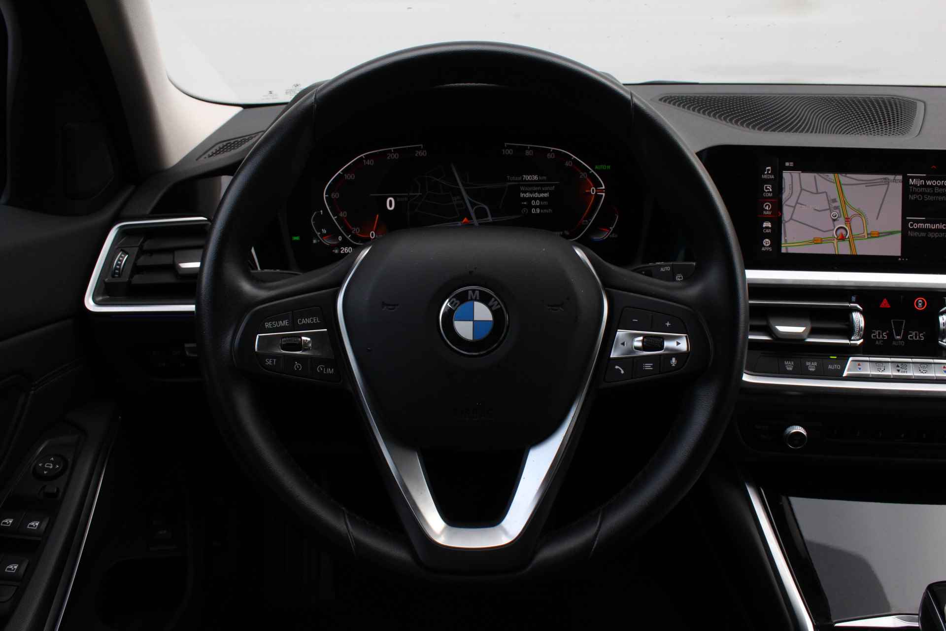 BMW 3 Serie Touring 318i Executive Sport Line Automaat / Sportstoelen / LED / Live Cockpit Professional / PDC voor + achter / Cruise Control - 25/28