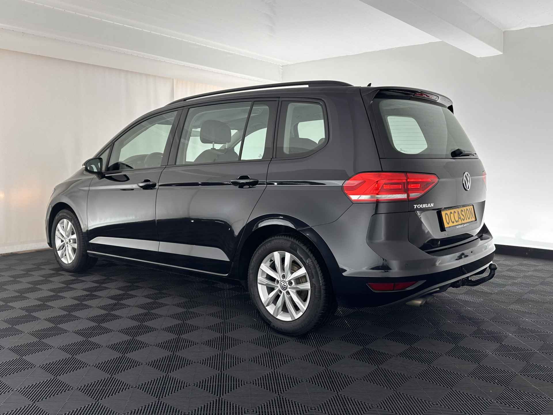 Volkswagen Touran 2.0 TDI Comfortline [ 7-Pers. ] *NAVI-FULLMAP | ADAPTIVE-CRUISE | MICROFIBRE | TOWBAR | ECC | PDC | MASSAGE-COMFORT-SEATS | 16''ALU * - 4/26