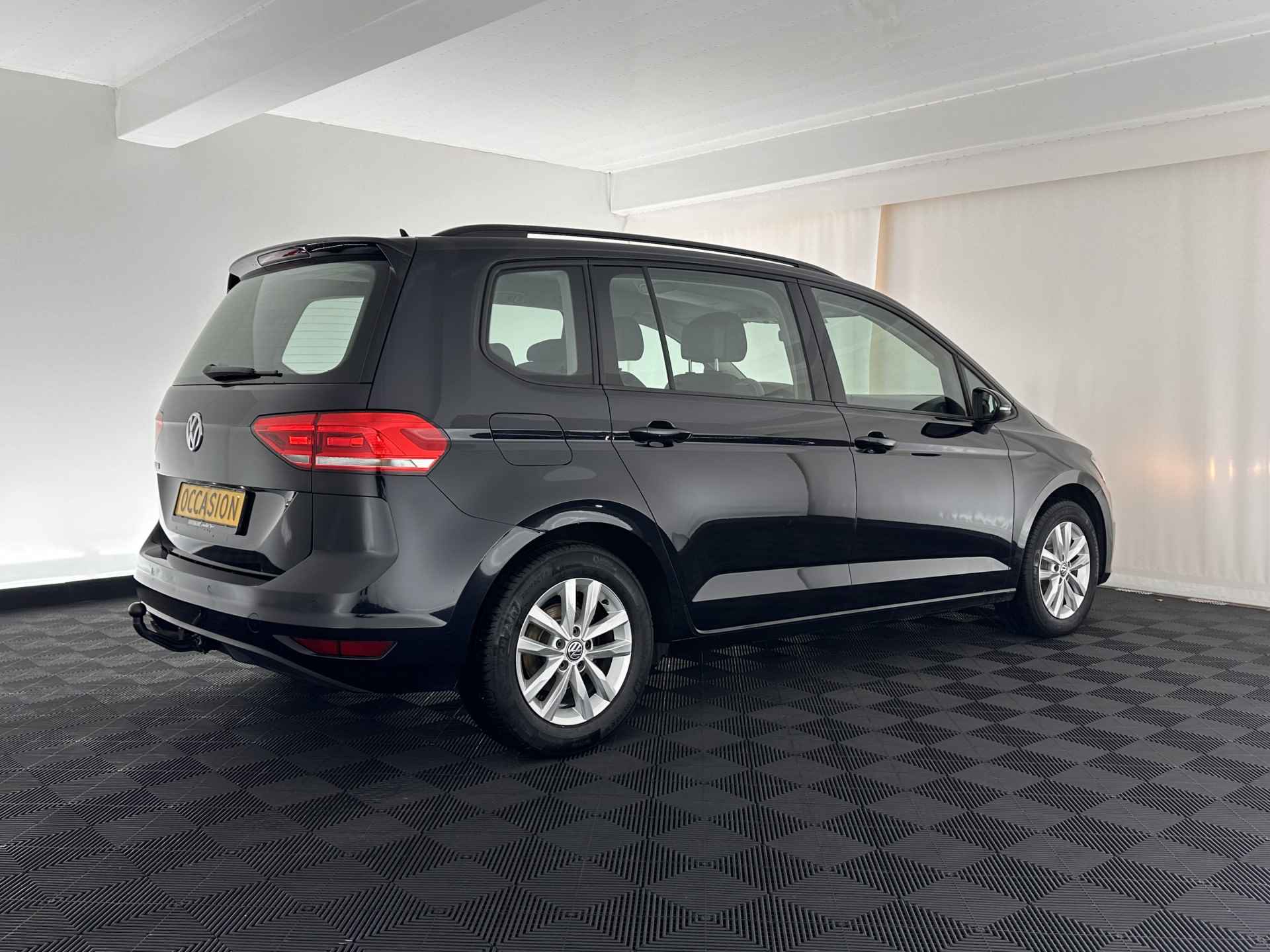 Volkswagen Touran 2.0 TDI Comfortline [ 7-Pers. ] *NAVI-FULLMAP | ADAPTIVE-CRUISE | MICROFIBRE | TOWBAR | ECC | PDC | MASSAGE-COMFORT-SEATS | 16''ALU * - 6/26