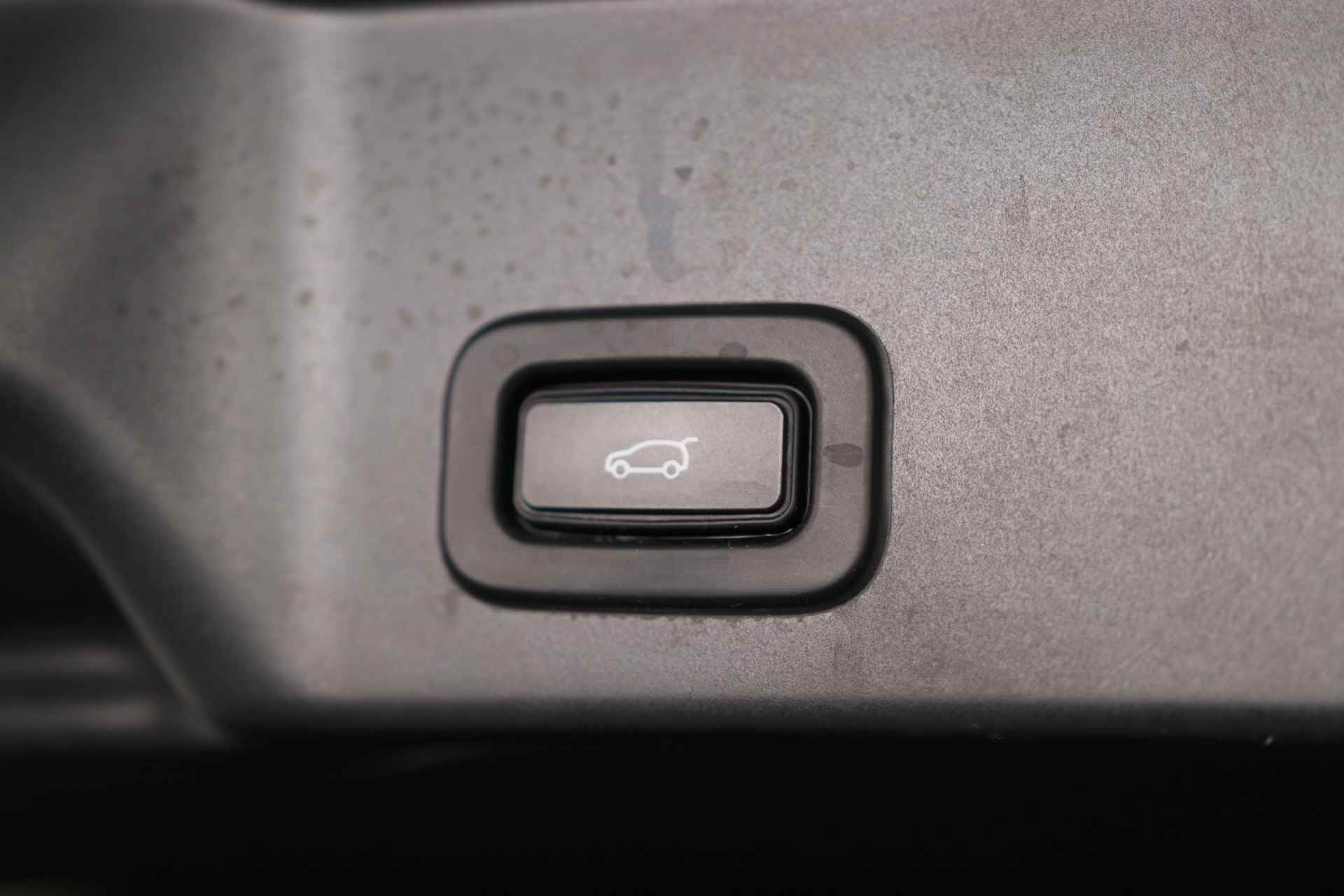 Land Rover Range Rover Evoque 2.0 P200 AWD R-Dynamic SE | LED | Panorama Dak | Memory Zetels | Camera | Leder | Navi | Stoel/Stuur Verwarming | Clima - 23/40