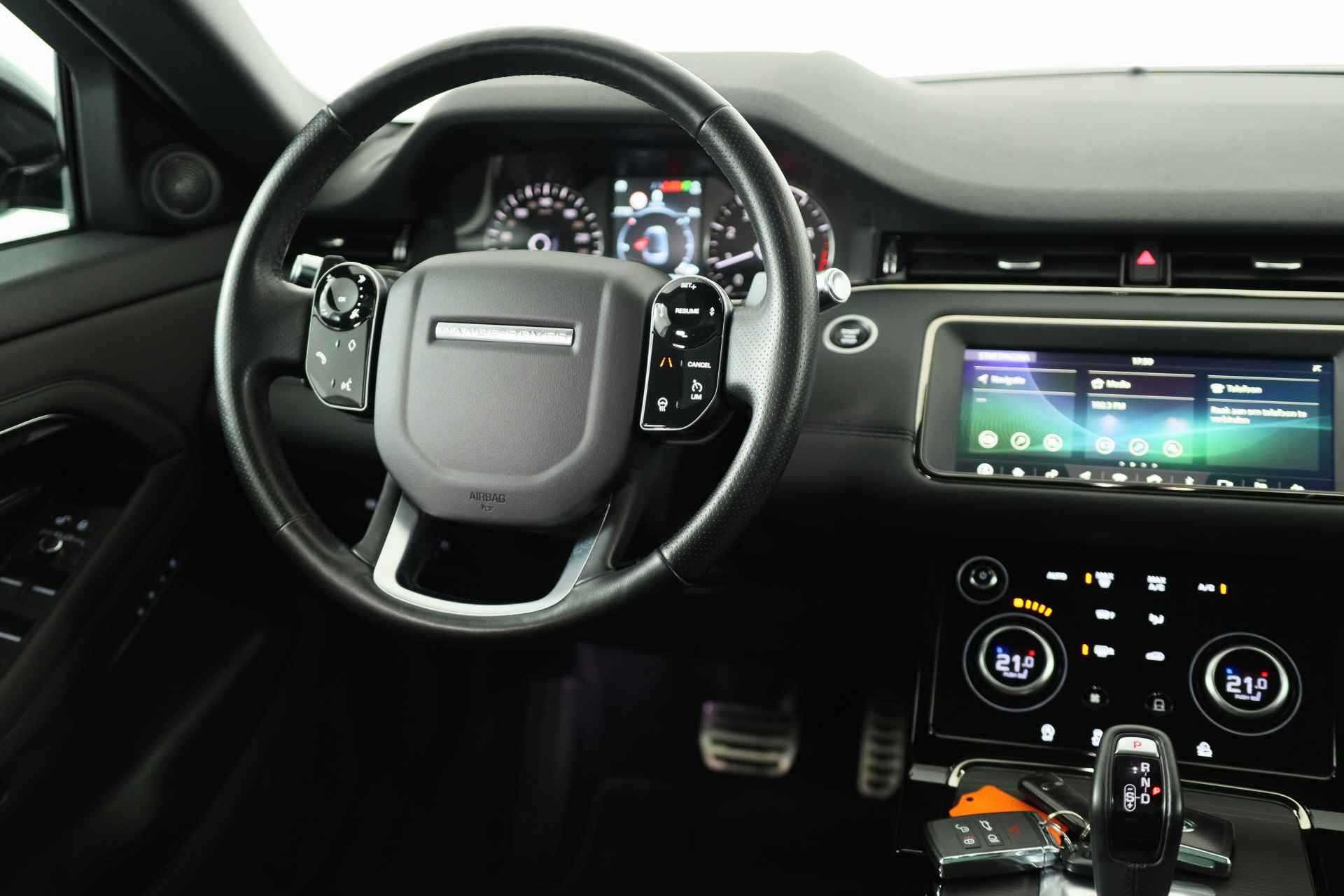 Land Rover Range Rover Evoque 2.0 P200 AWD R-Dynamic SE | LED | Panorama Dak | Memory Zetels | Camera | Leder | Navi | Stoel/Stuur Verwarming | Clima - 33/40
