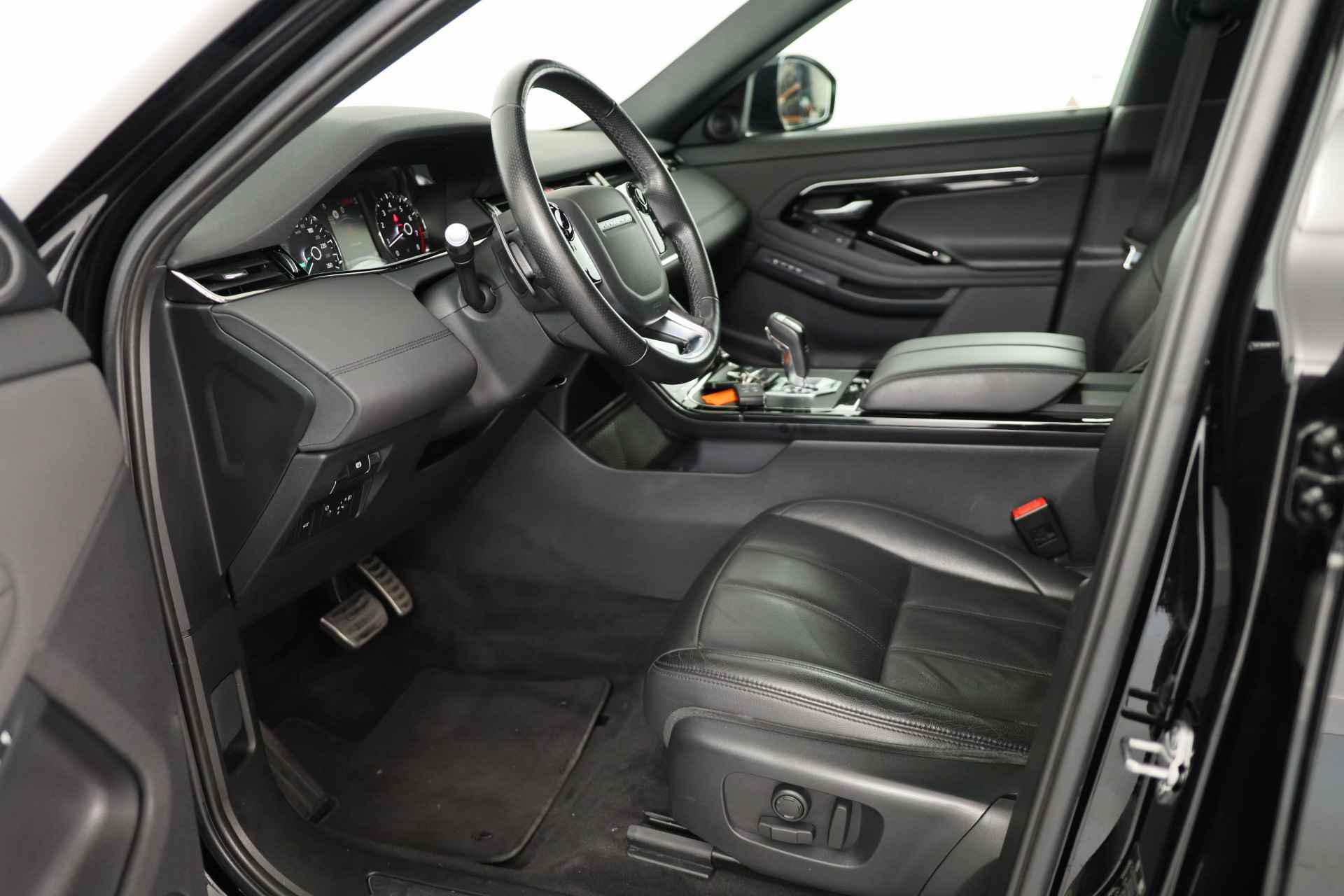 Land Rover Range Rover Evoque 2.0 P200 AWD R-Dynamic SE | LED | Panorama Dak | Memory Zetels | Camera | Leder | Navi | Stoel/Stuur Verwarming | Clima - 34/40