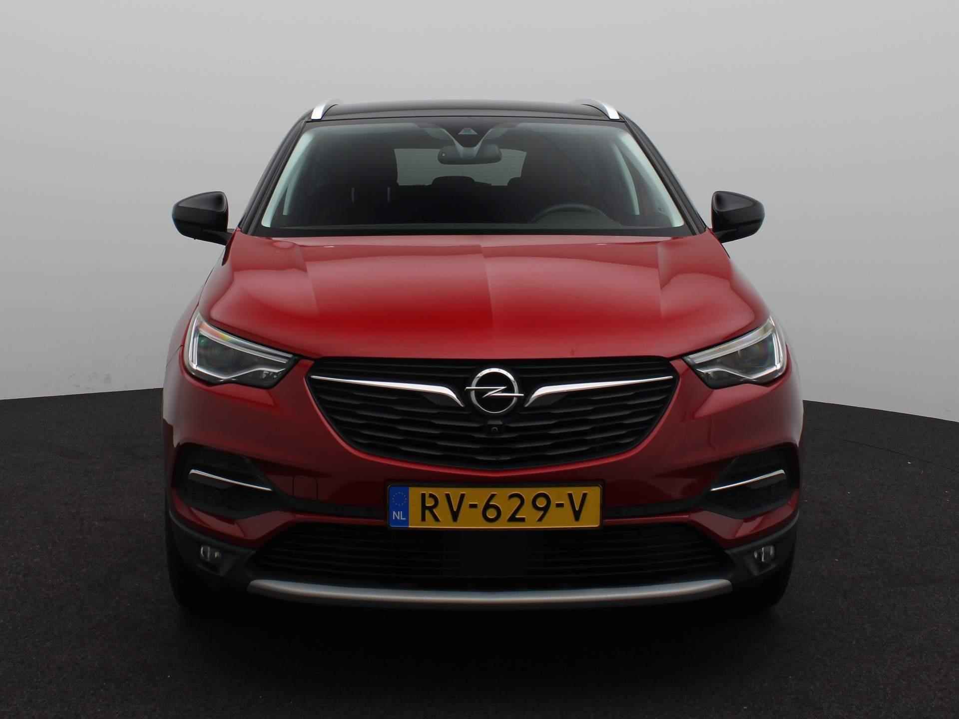 Opel Grandland X 1.2 Turbo Innovation | 130pk | Leder | Stoel/Stuurverwarming | 360° Camera | Navigatie | 84.000km! | - 4/30