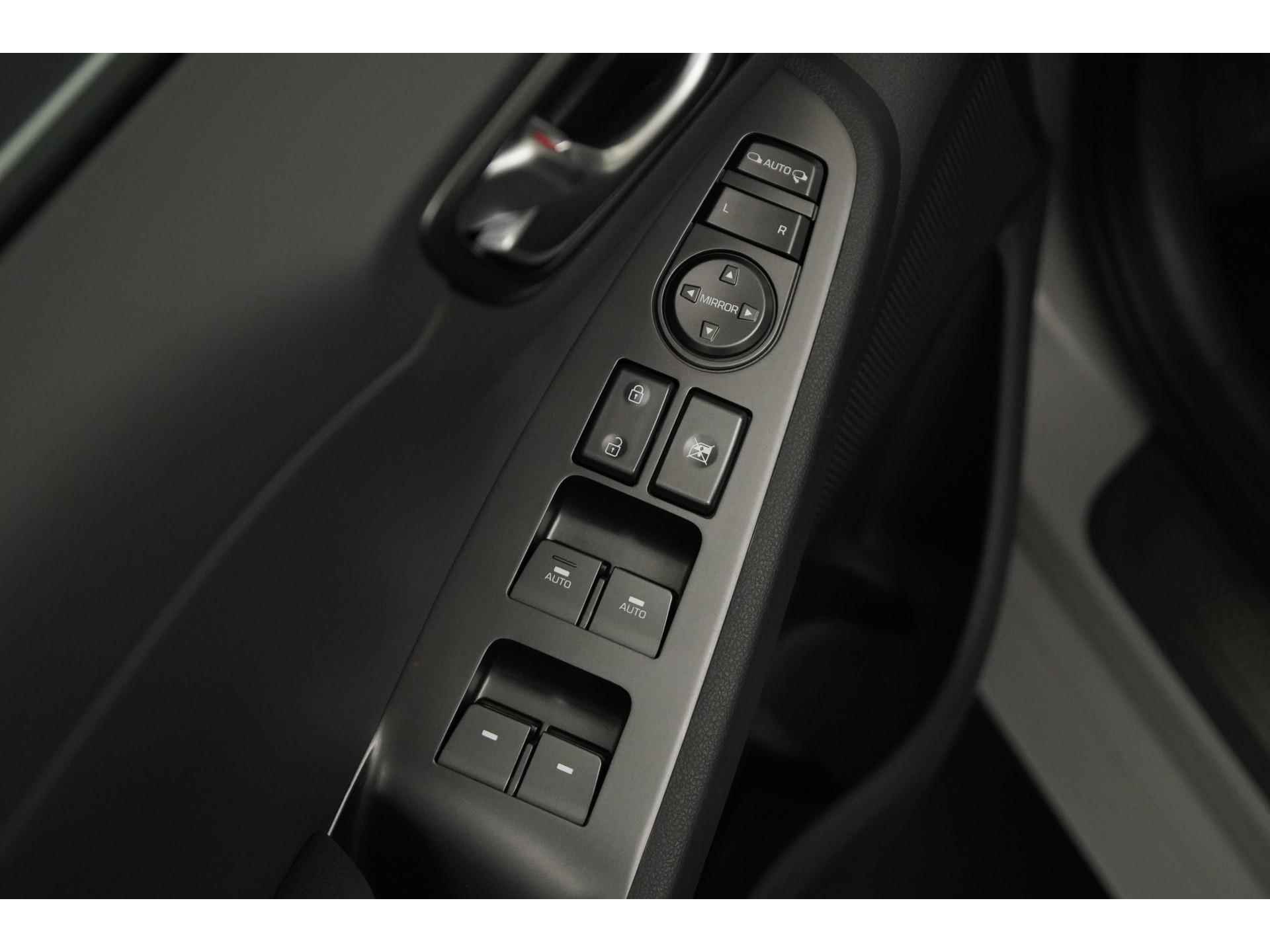 Hyundai IONIQ 1.6 GDi PHEV Premium Sky | Schuifdak | Plug-In | Zondag Open! - 39/50