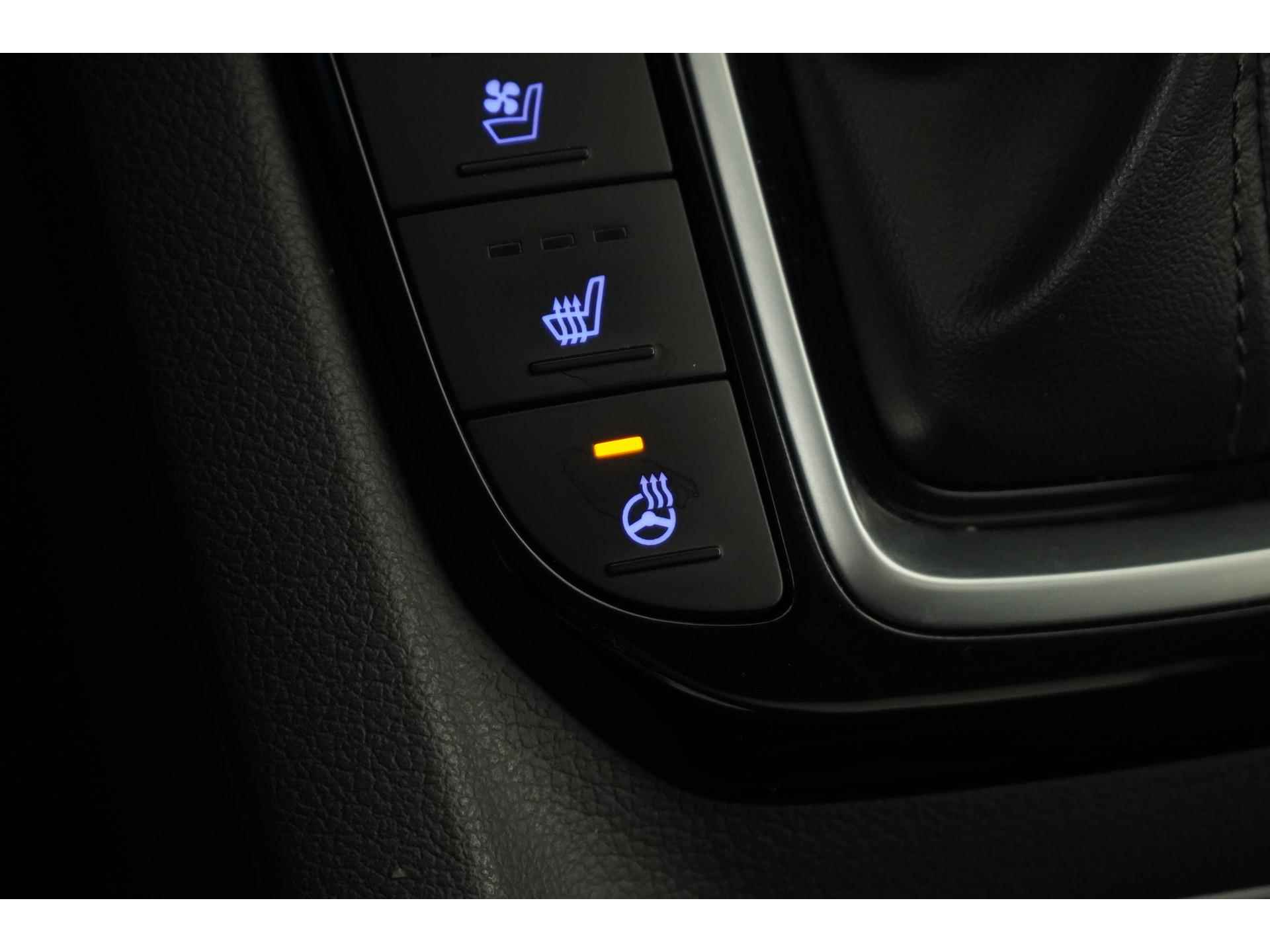 Hyundai IONIQ 1.6 GDi PHEV Premium Sky | Schuifdak | Plug-In | Zondag Open! - 44/50