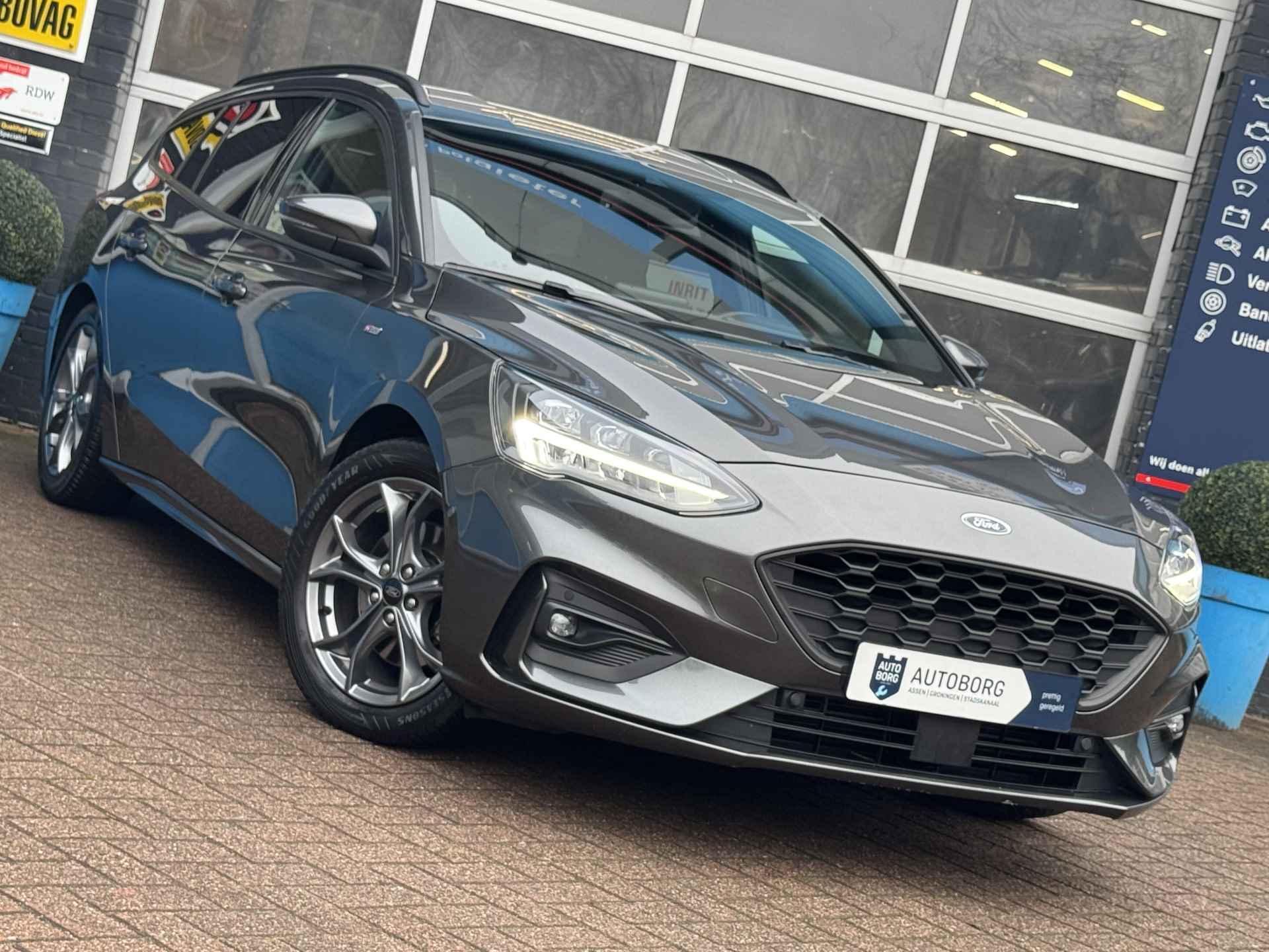 Ford FOCUS Wagon 1.0 EcoBoost Hybrid ST Line X Business | Trekhaak | Adaptive Cruise Control | Voorruitverwarming | Rijklaar + 12 Maand BOVAG Garantie - 3/41