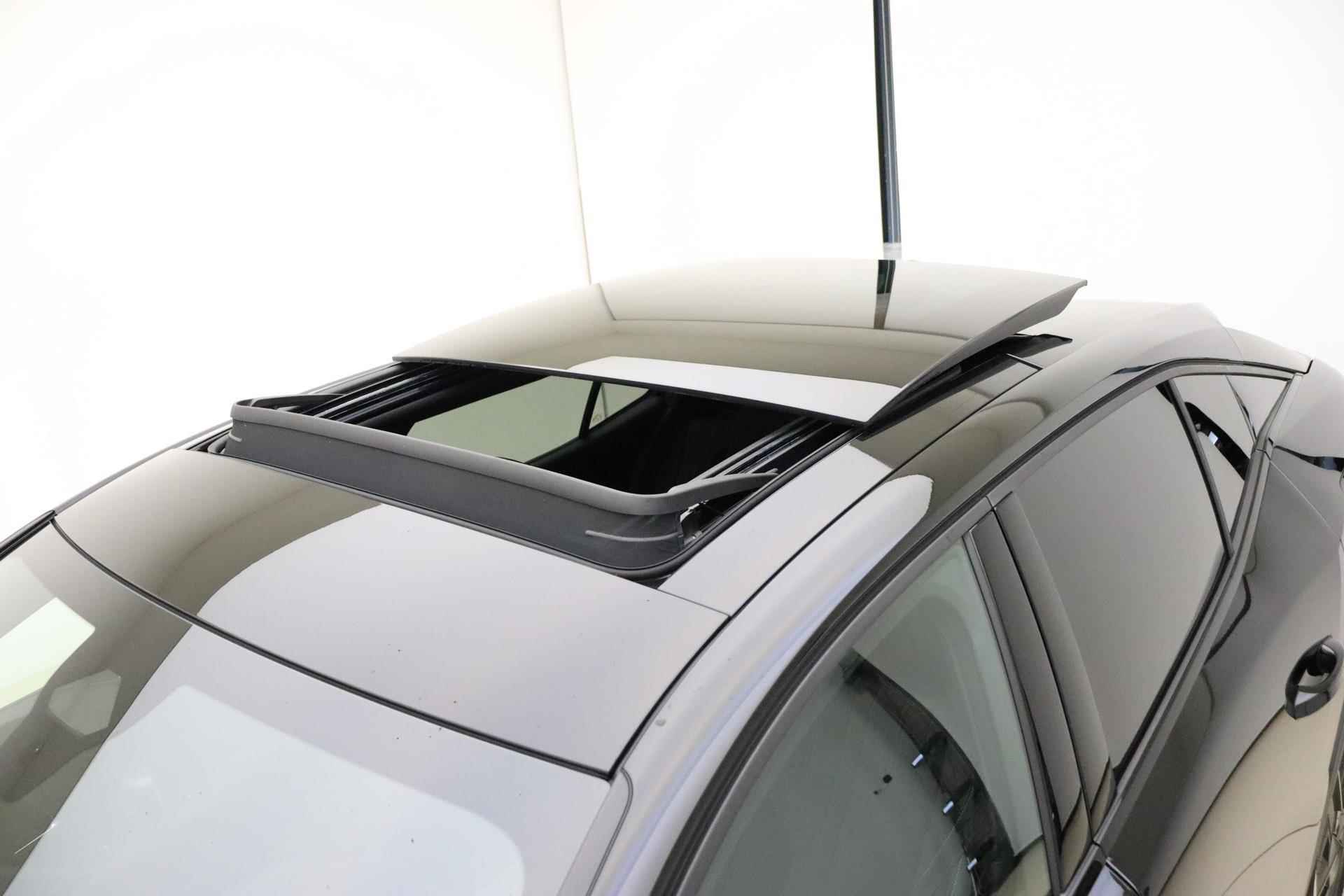 Peugeot 408 1.6 HYbrid GT 180 PK | Automaat | Panorama dak | Elektrische stoelen | Handsfree achterklep | Camera | Navigatie | Cruise Control | Voorraad - 18/40