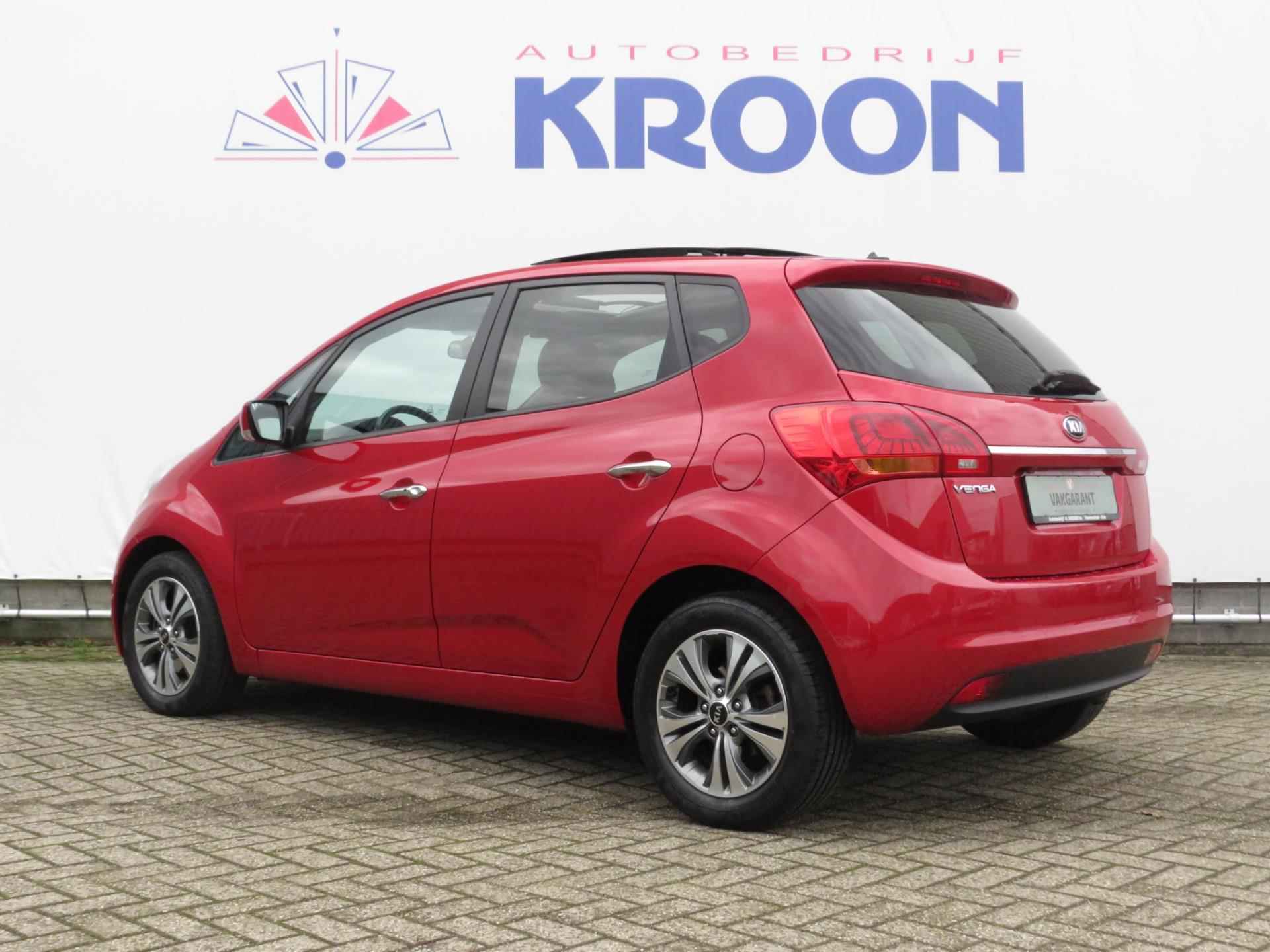 Kia VENGA 1.6 CVVT DynamicPLusLine Automaat, Navigatie, Pannoramadak - 3/29