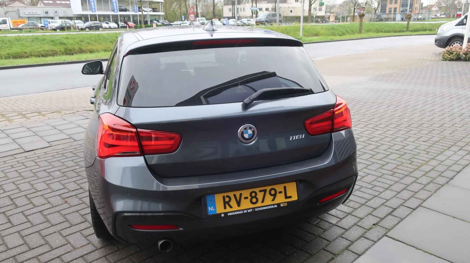 BMW 1-serie 118i Corporate Lease Executive; M Aerodynamica; Winterwielen - 3/32