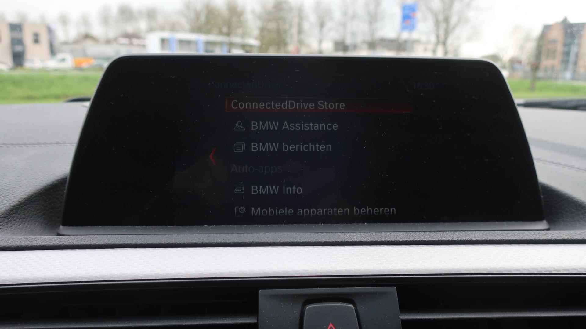 BMW 1-serie 118i Corporate Lease Executive; M Aerodynamica; Winterwielen - 23/32