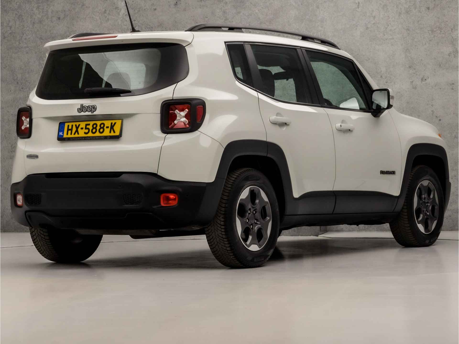 Jeep Renegade 1.6 E-Torq Sport (SCHERM, BLUETOOTH, NIEUWE APK, SPORTSTOELEN, CRUISE, LM VELGEN, ELEK PAKKET, NIEUWSTAAT) - 5/37