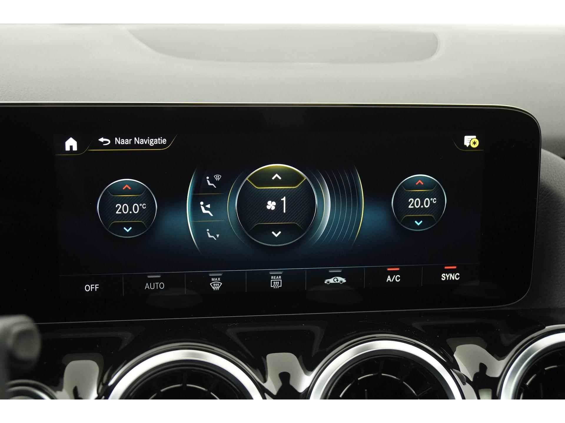 Mercedes-Benz GLA 200 AMG Night | Panoramadak | Elek klep | Camera | LED High Performance |  Zondag Open! - 10/38
