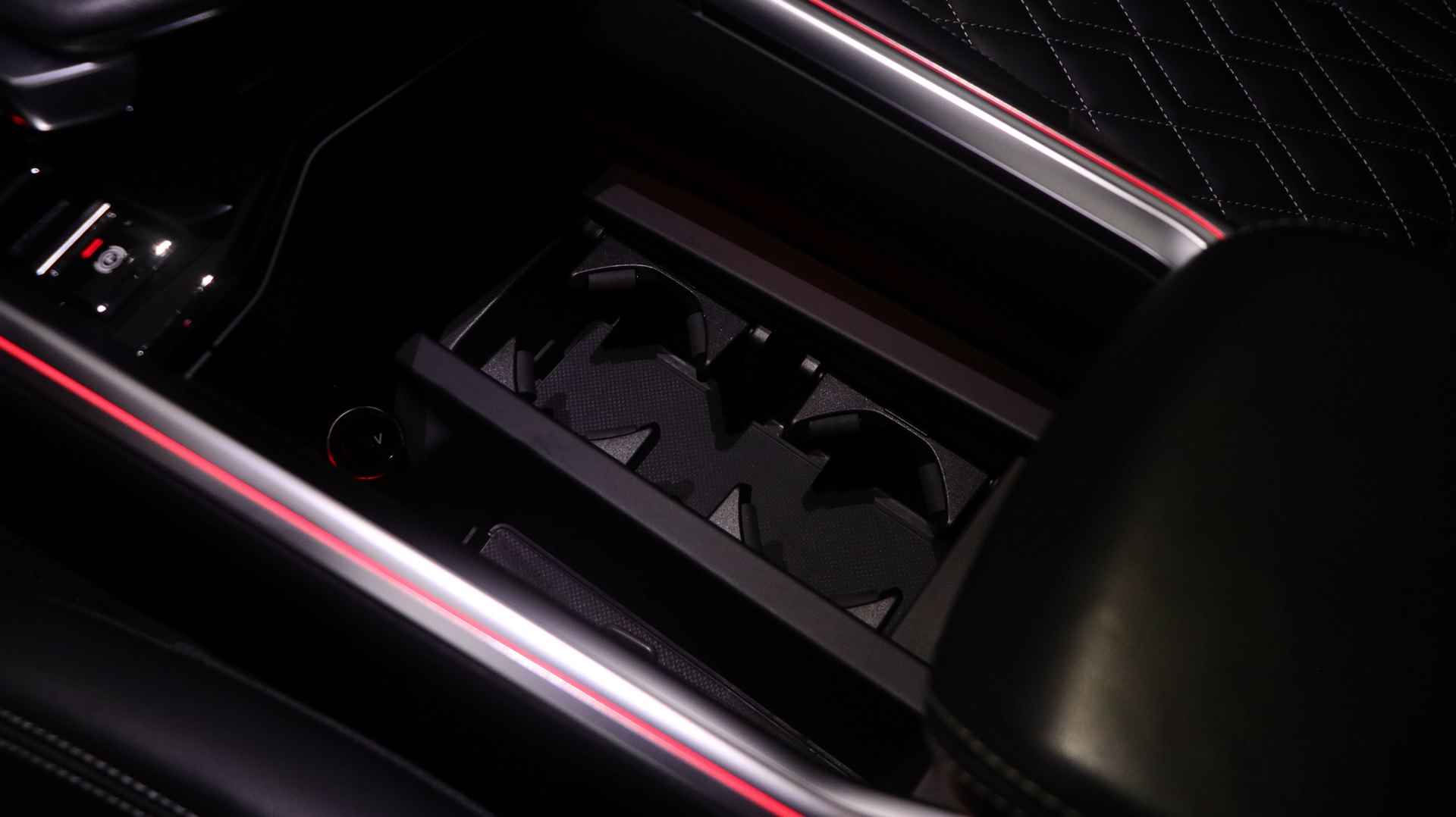 Audi e-tron Sportback S Quattro | 503PK | Panoramadak | Sportstoelen Plus | Matrix LED - 32/34