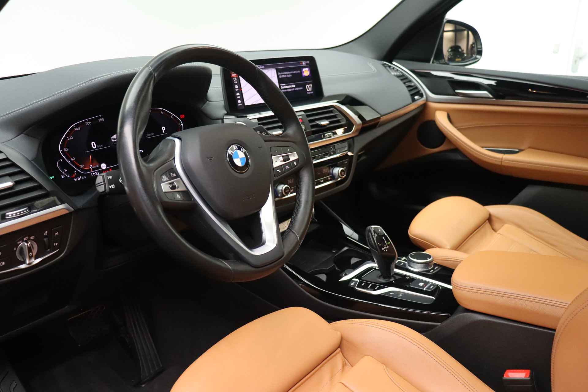 BMW X3 xDrive20i High Executive Luxury Line Automaat / Panoramadak / Sportstoelen / Stoelverwarming / Adaptieve LED / Parking Assistant / Head-Up / Live Cockpit Professional - 9/22