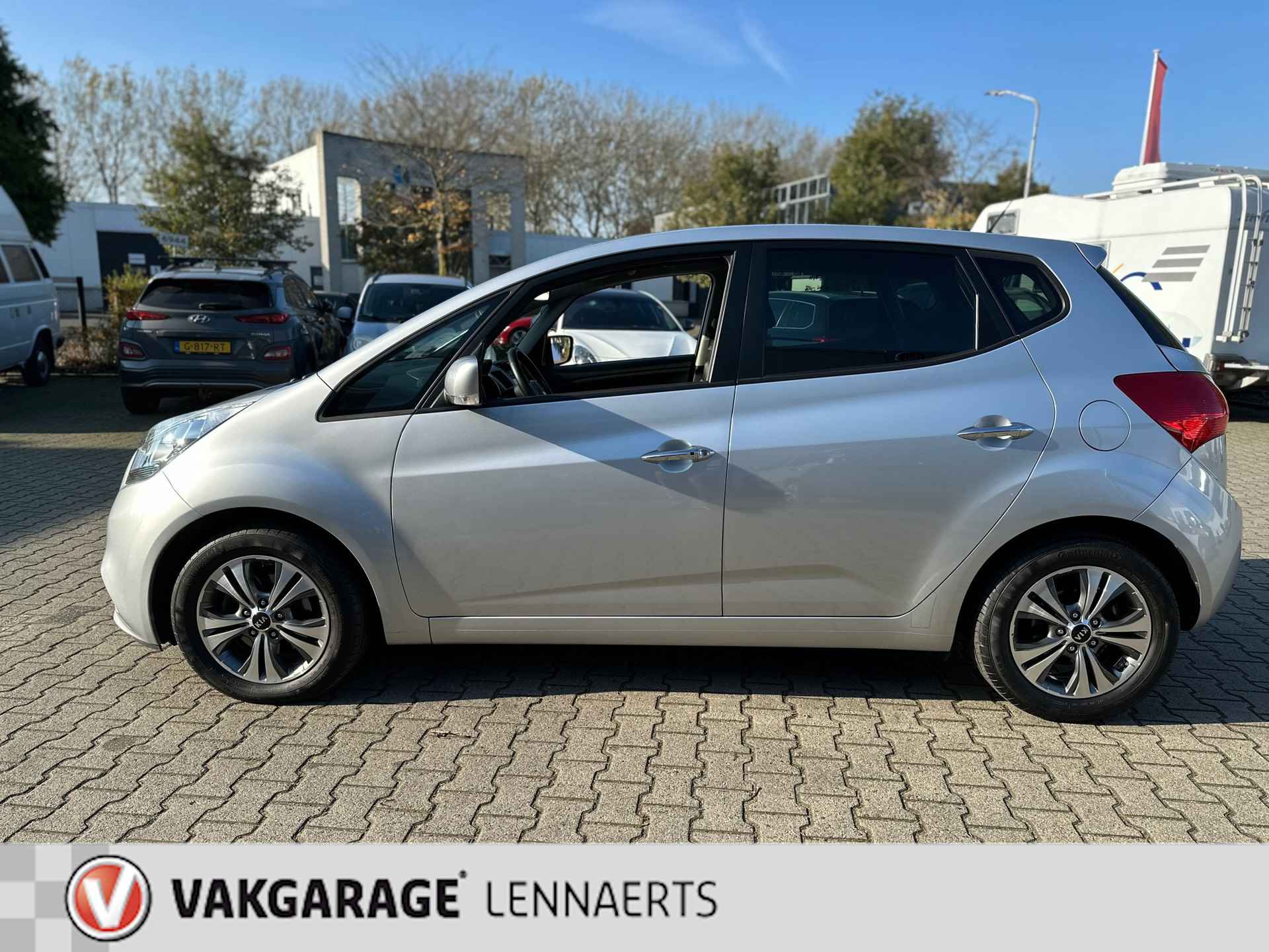 Kia Venga 1.6 CVVT DynamicPLusLine Automaat (RIJKLAARPRIJS/BOVAG) - 22/28