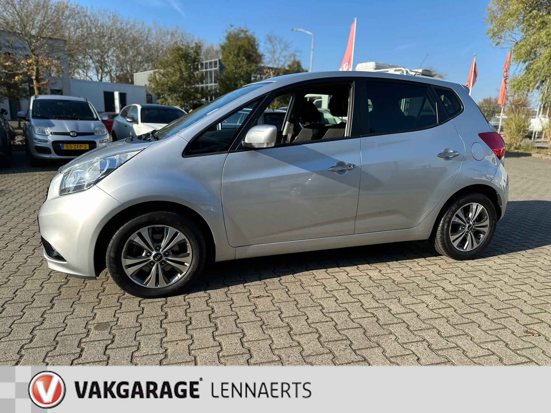 Kia Venga 1.6 CVVT DynamicPLusLine Automaat (RIJKLAARPRIJS/BOVAG) - 23/28