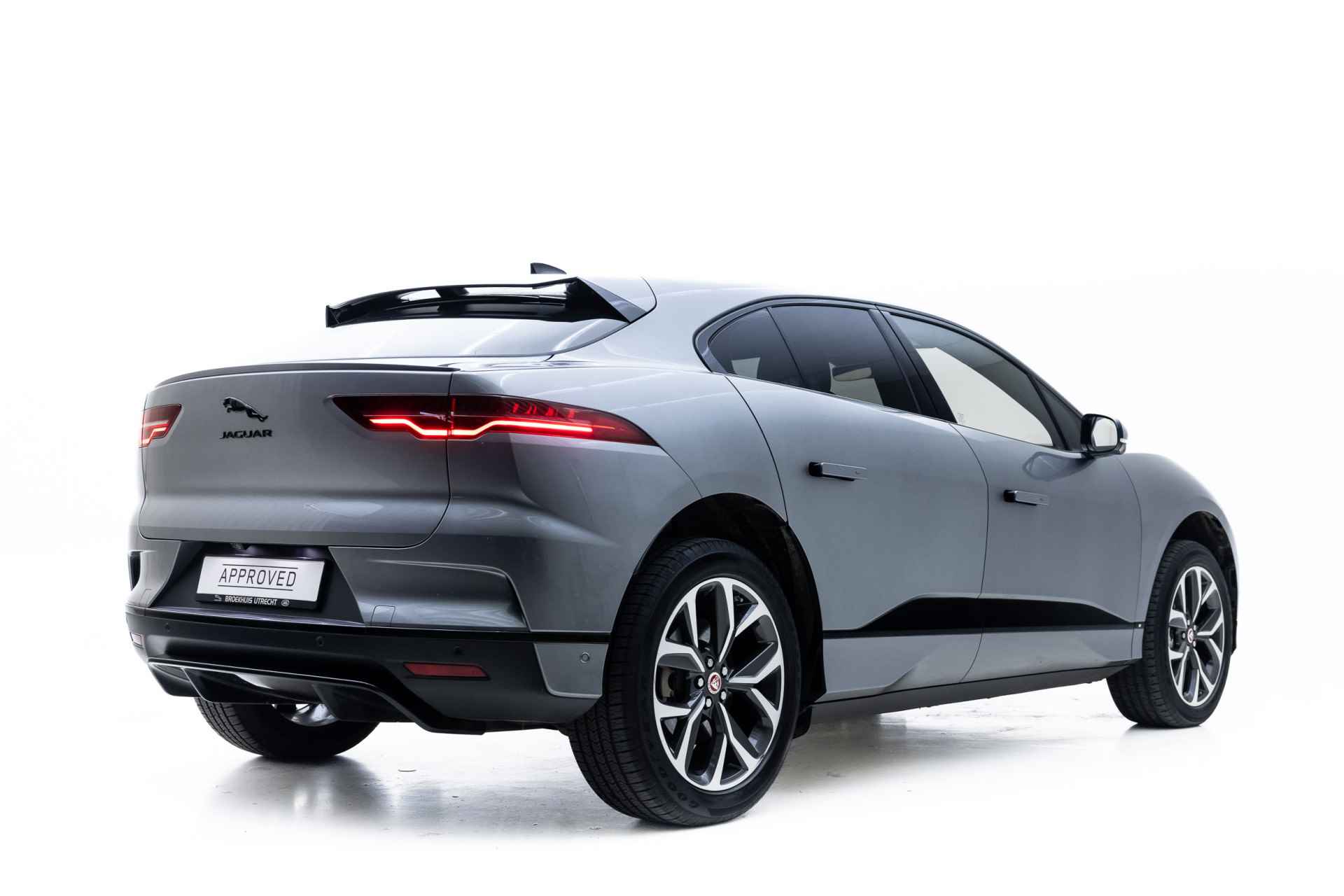 Jaguar I-PACE EV320 S Bus Pack AWD | 3-Fase laden | 8% Bijtelling | 360gr camera | Leder - 17/37