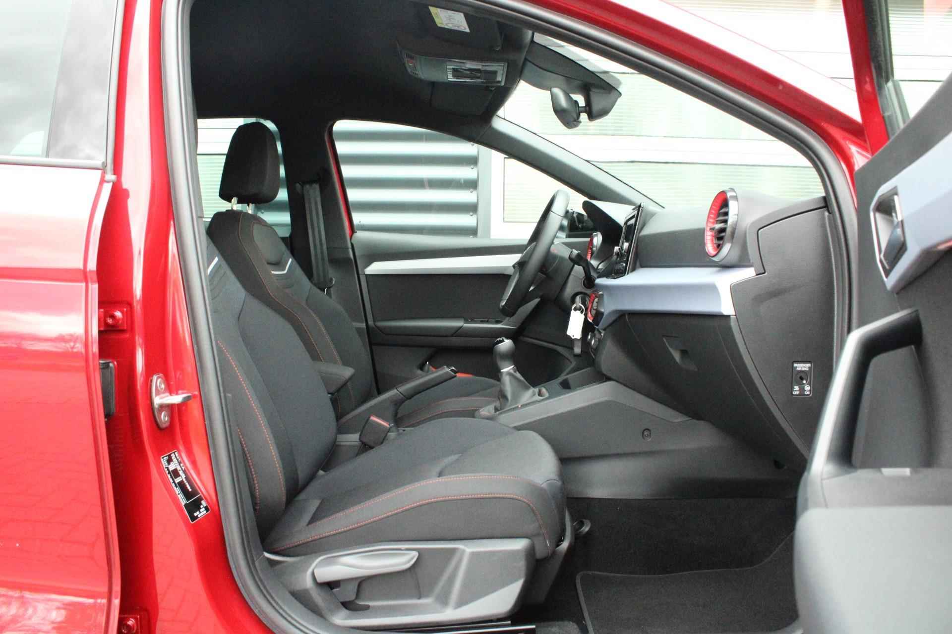 SEAT Ibiza 1.0 TSI 95pk FR Business Connect | Stoelverwarming | Parkeersensoren - 28/44