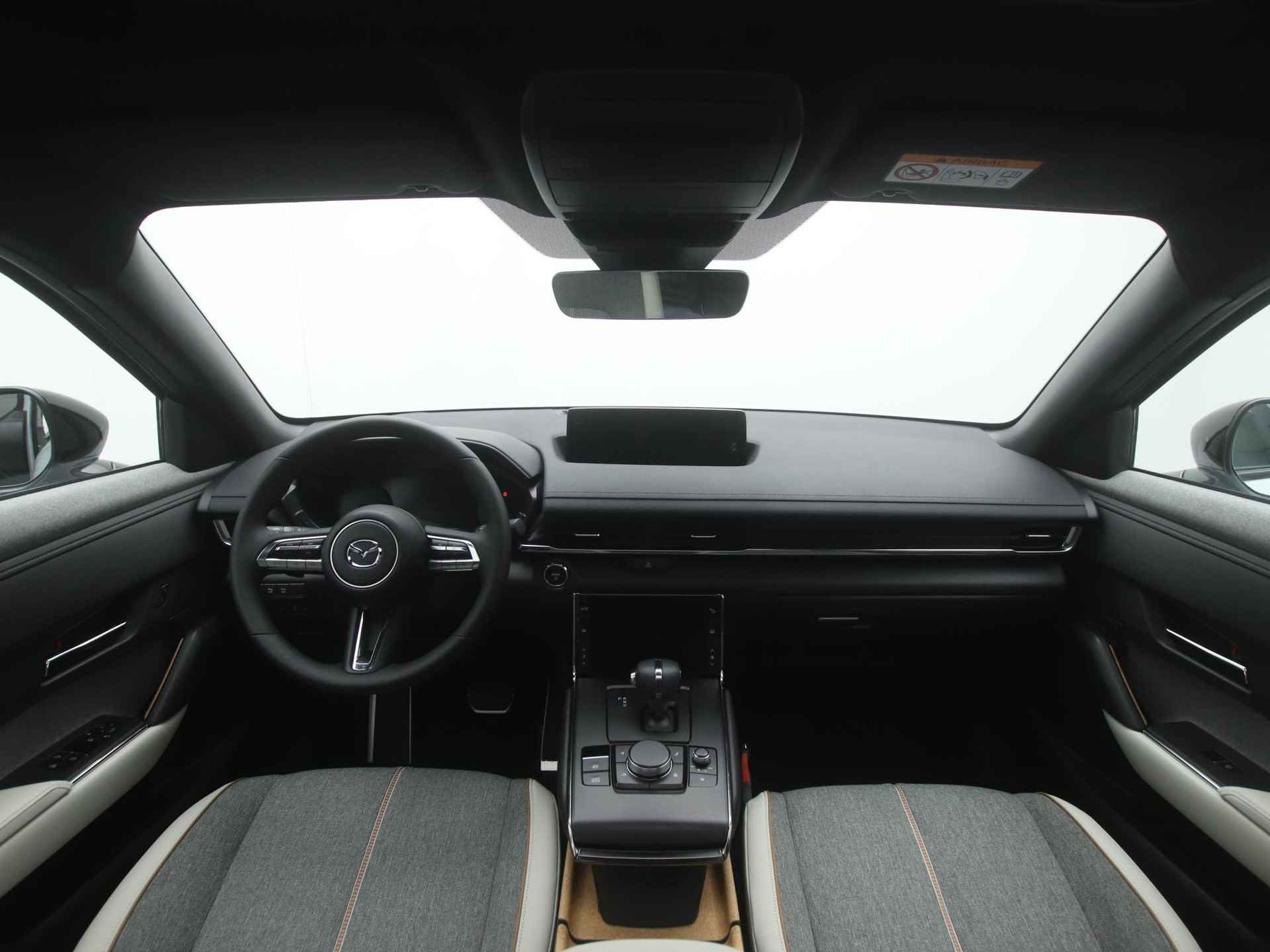 Mazda MX-30 e-SkyActiv EV Luxury : dealer onderhouden - 8% bijtelling tot 12-2025 | €2.000,- subsidie - 24/61