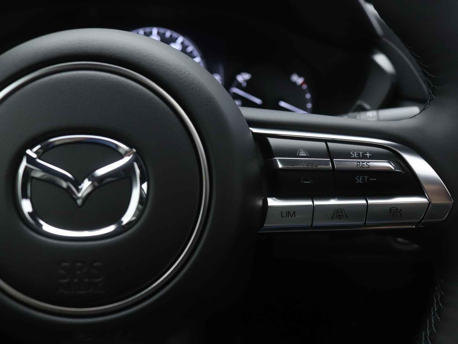 Mazda MX-30 e-SkyActiv EV Luxury : dealer onderhouden - 8% bijtelling tot 12-2025 | €2.000,- subsidie - 28/61
