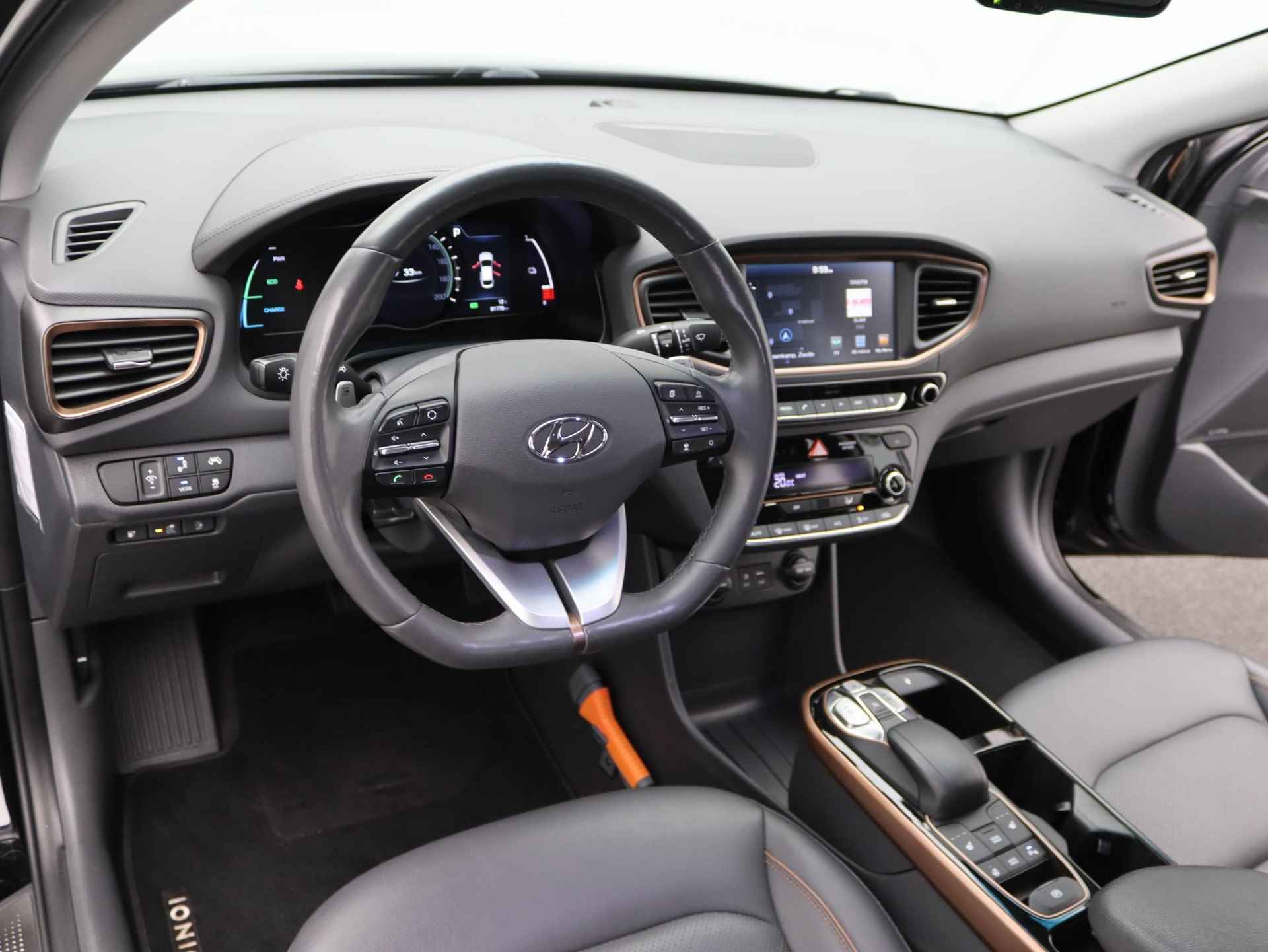 Hyundai IONIQ Premium EV | SEPP subsidie mogelijk | Airco | Cruise Control | Lederen bekleding | Navigatie | LED | - 35/63